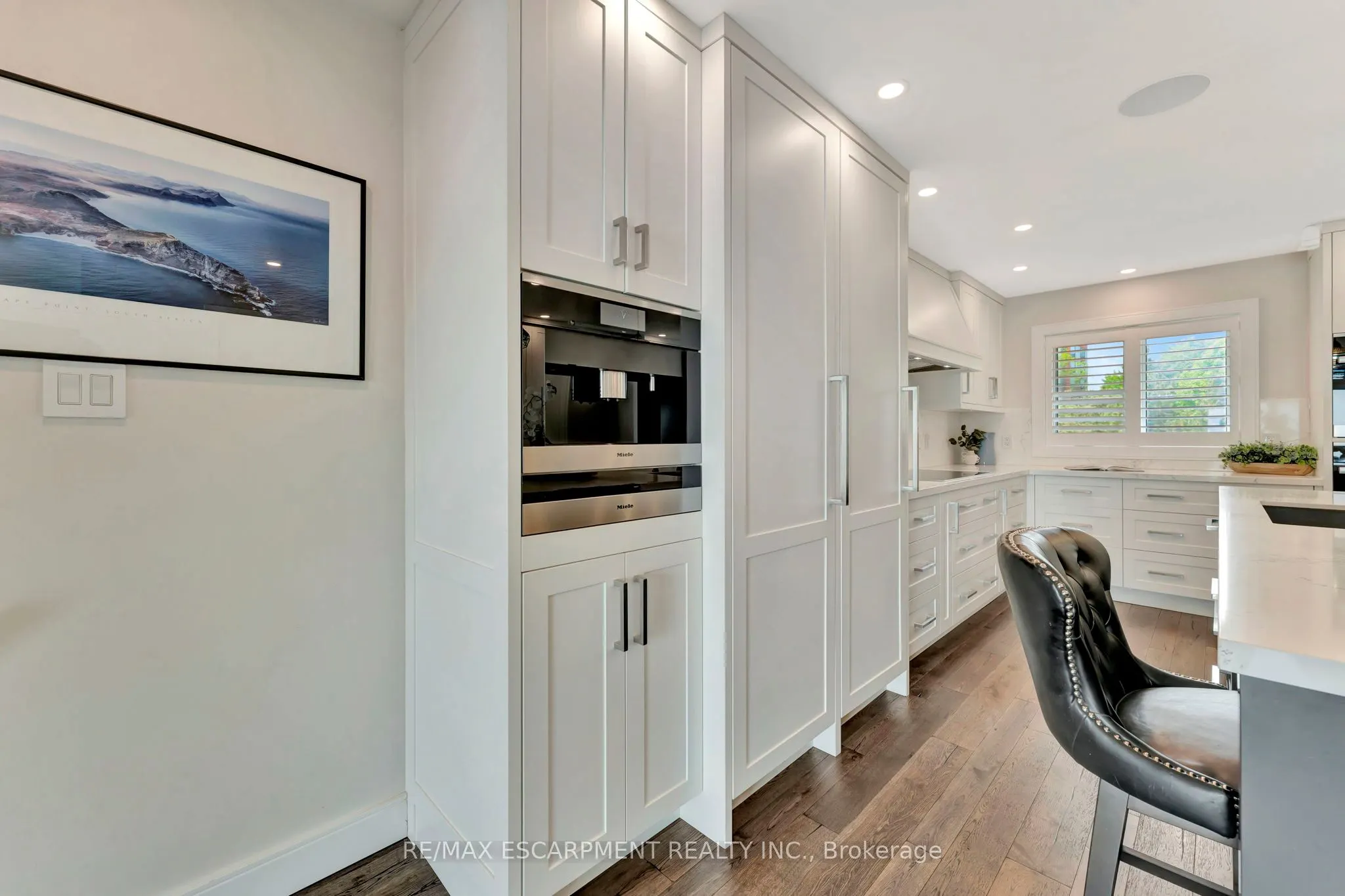 2136 Old Lakeshore Road, #3