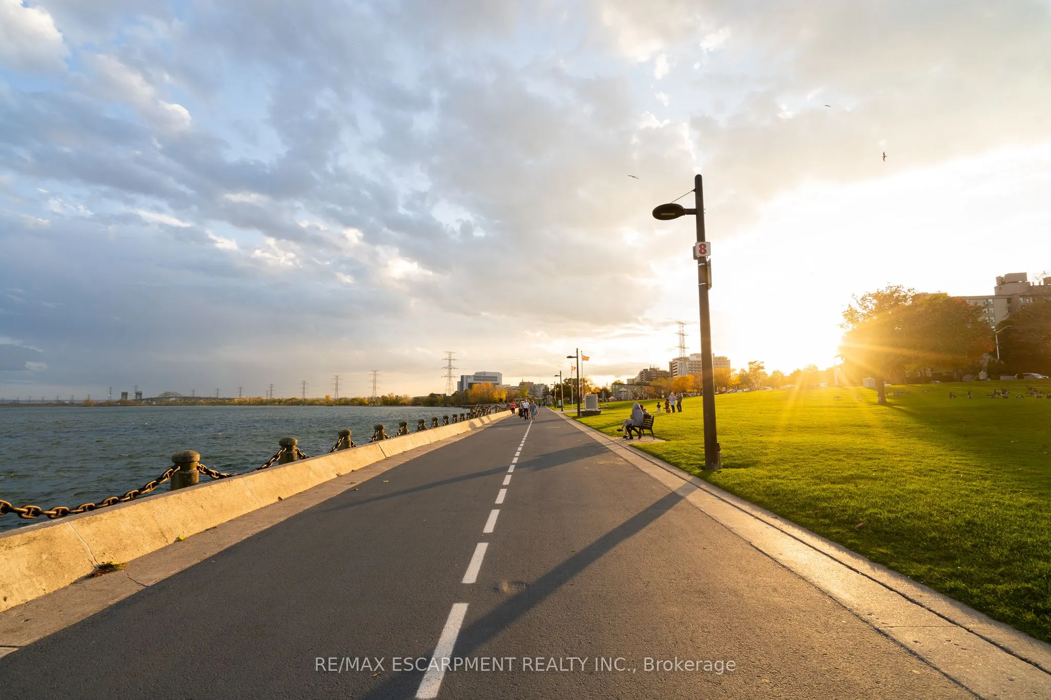 2136 Old Lakeshore Road, #3