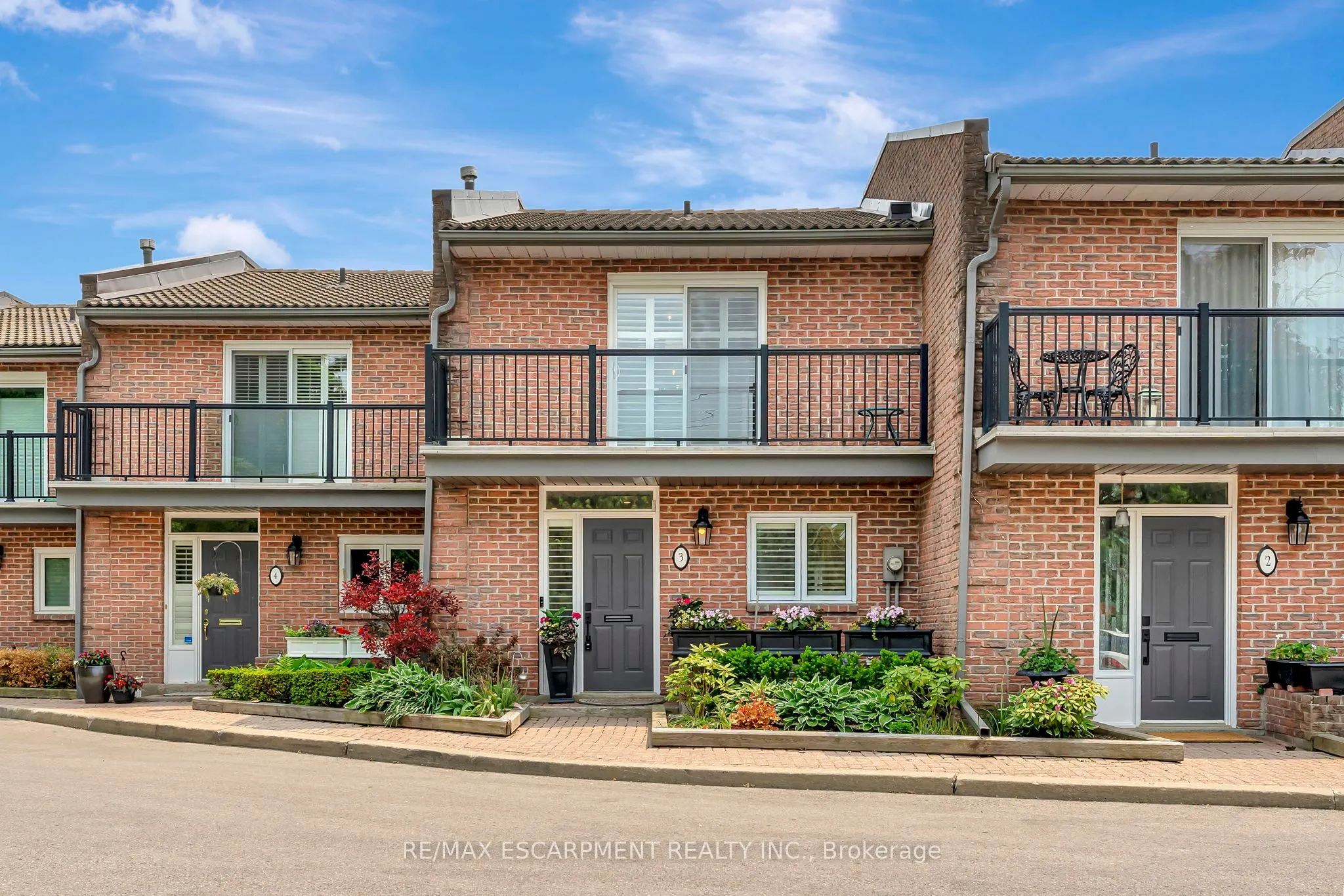 2136 Old Lakeshore Road, #3