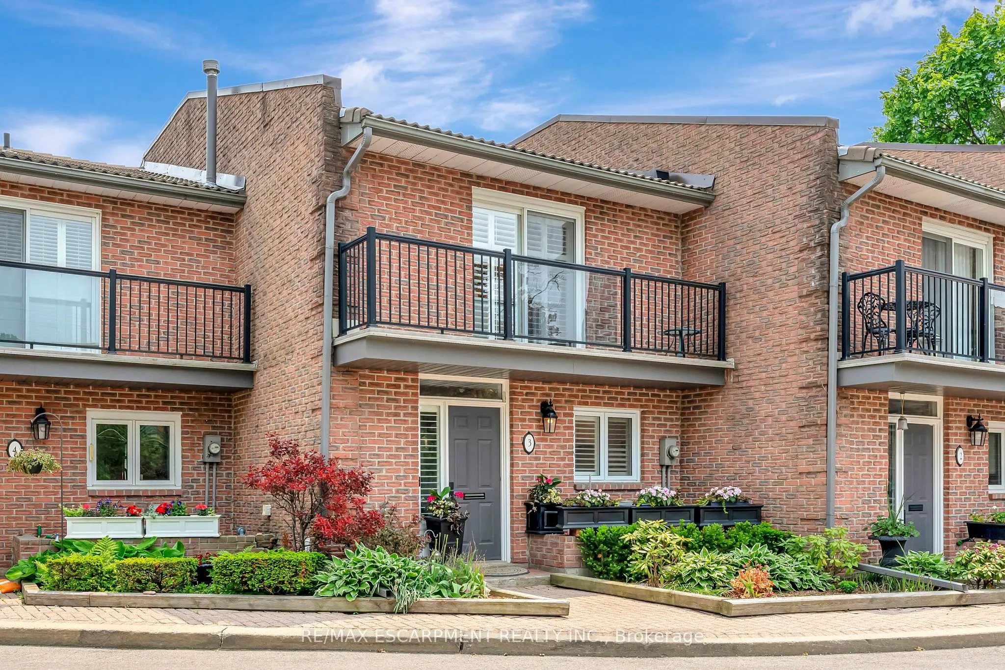 2136 Old Lakeshore Road, #3