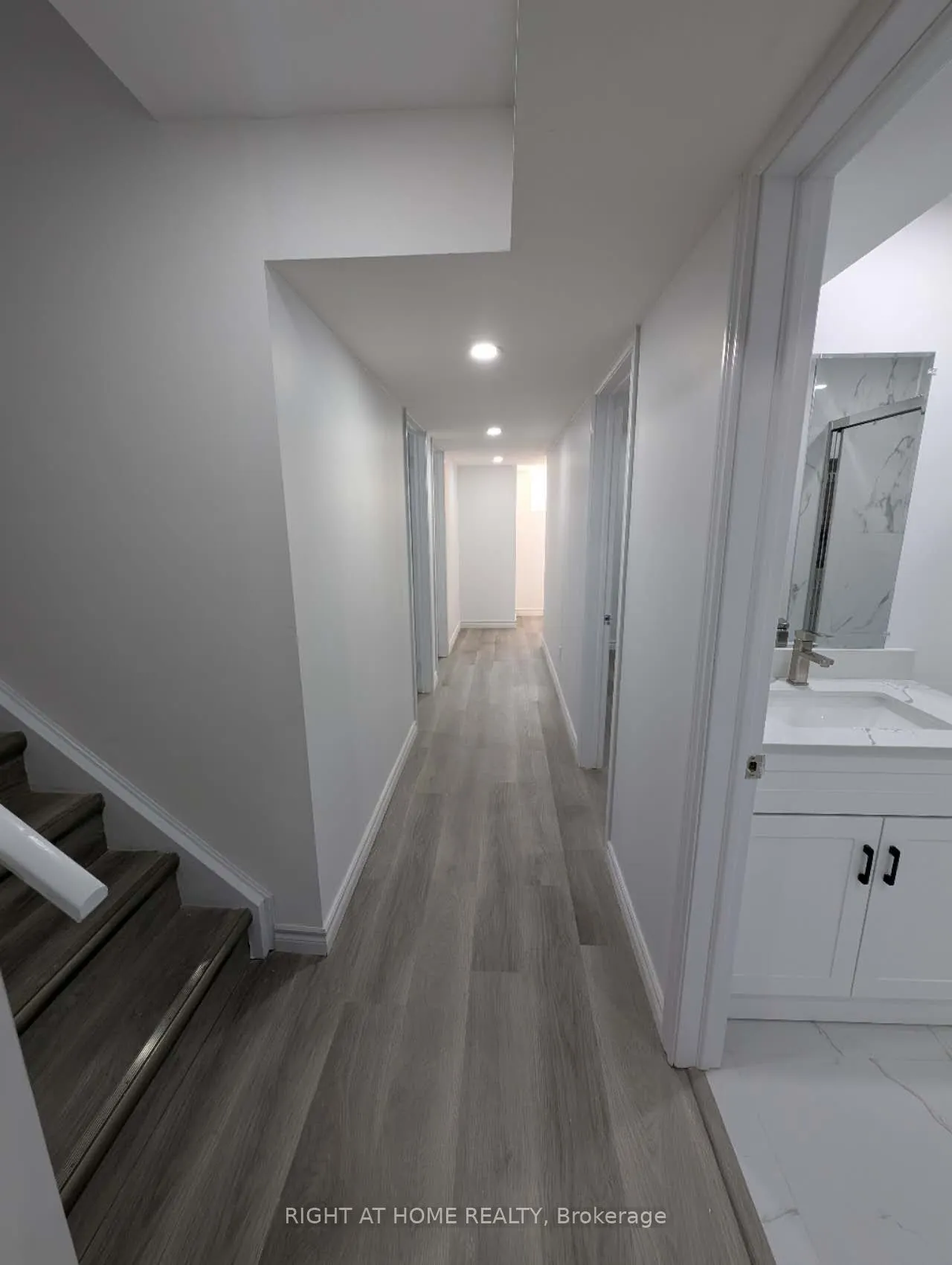 58 Meadowcrest Lane, #Lower