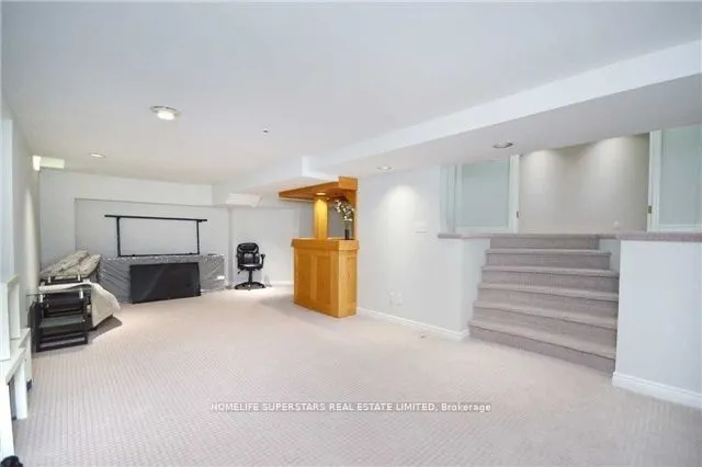 6 Farley Road