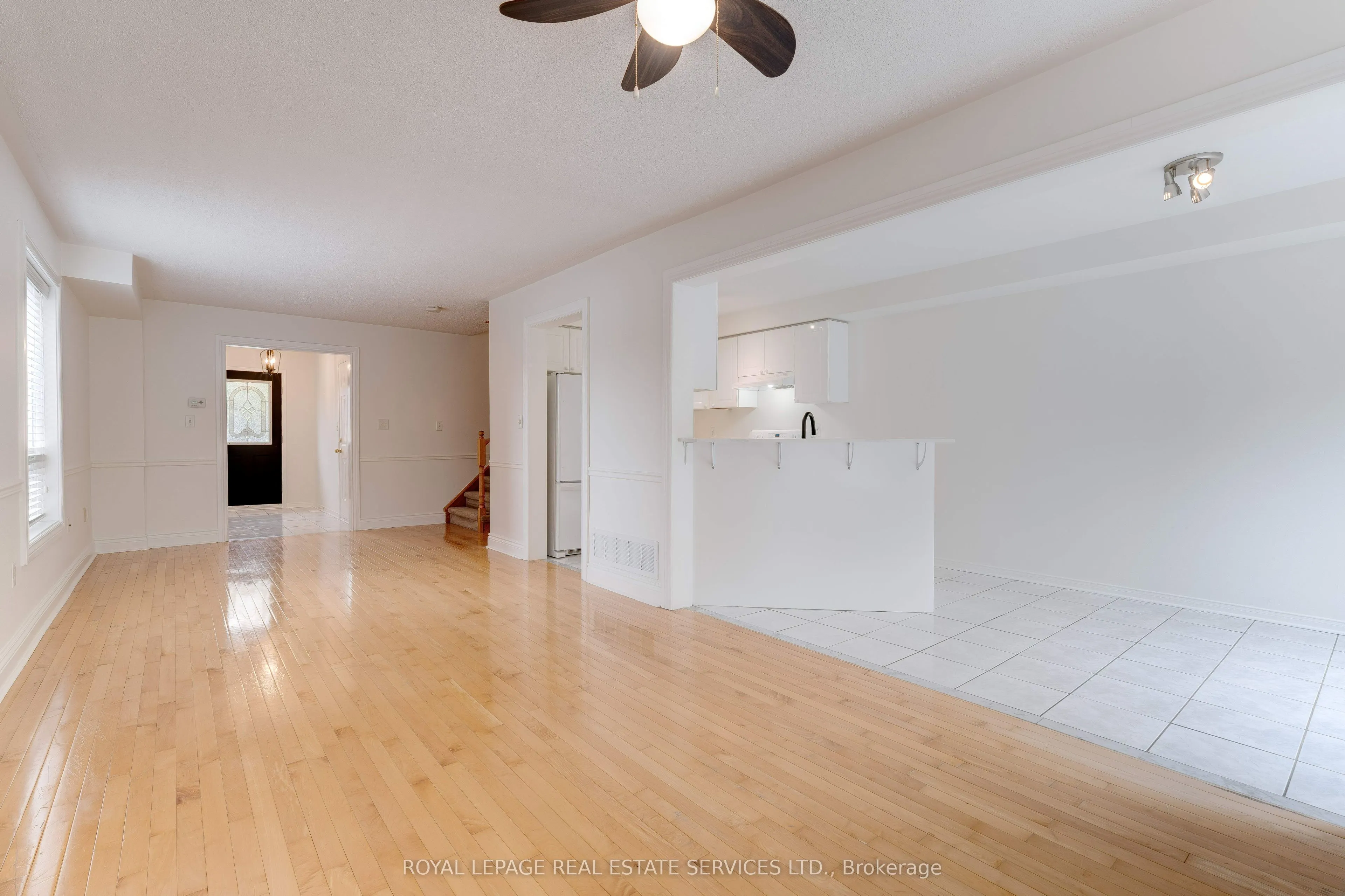 363 Ravineview Way