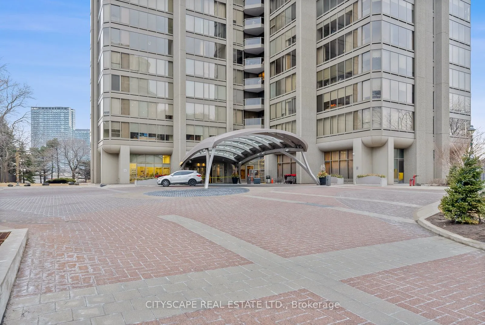 2045 Lake Shore Boulevard W, #202