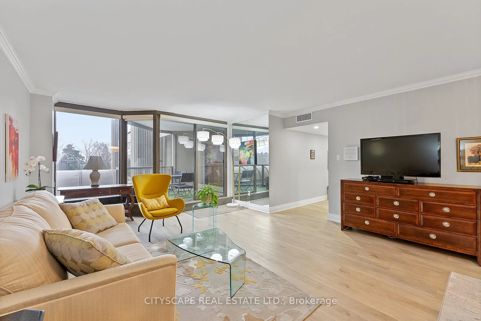 2045 Lake Shore Boulevard W, #202