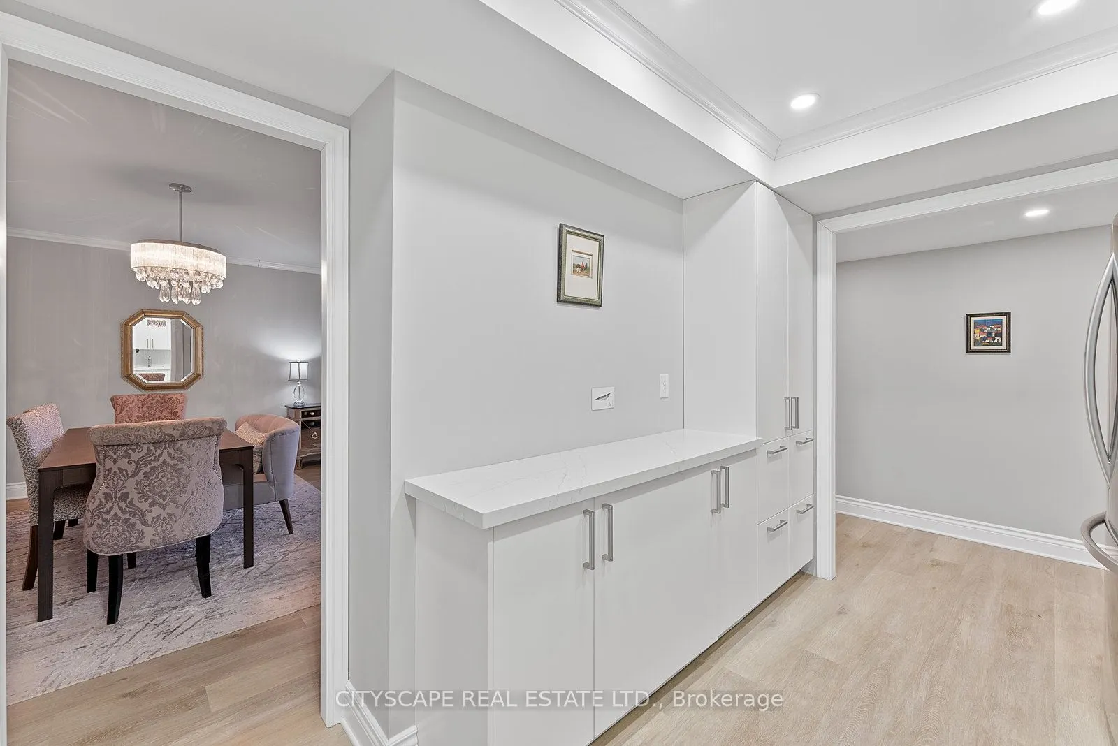 2045 Lake Shore Boulevard W, #202