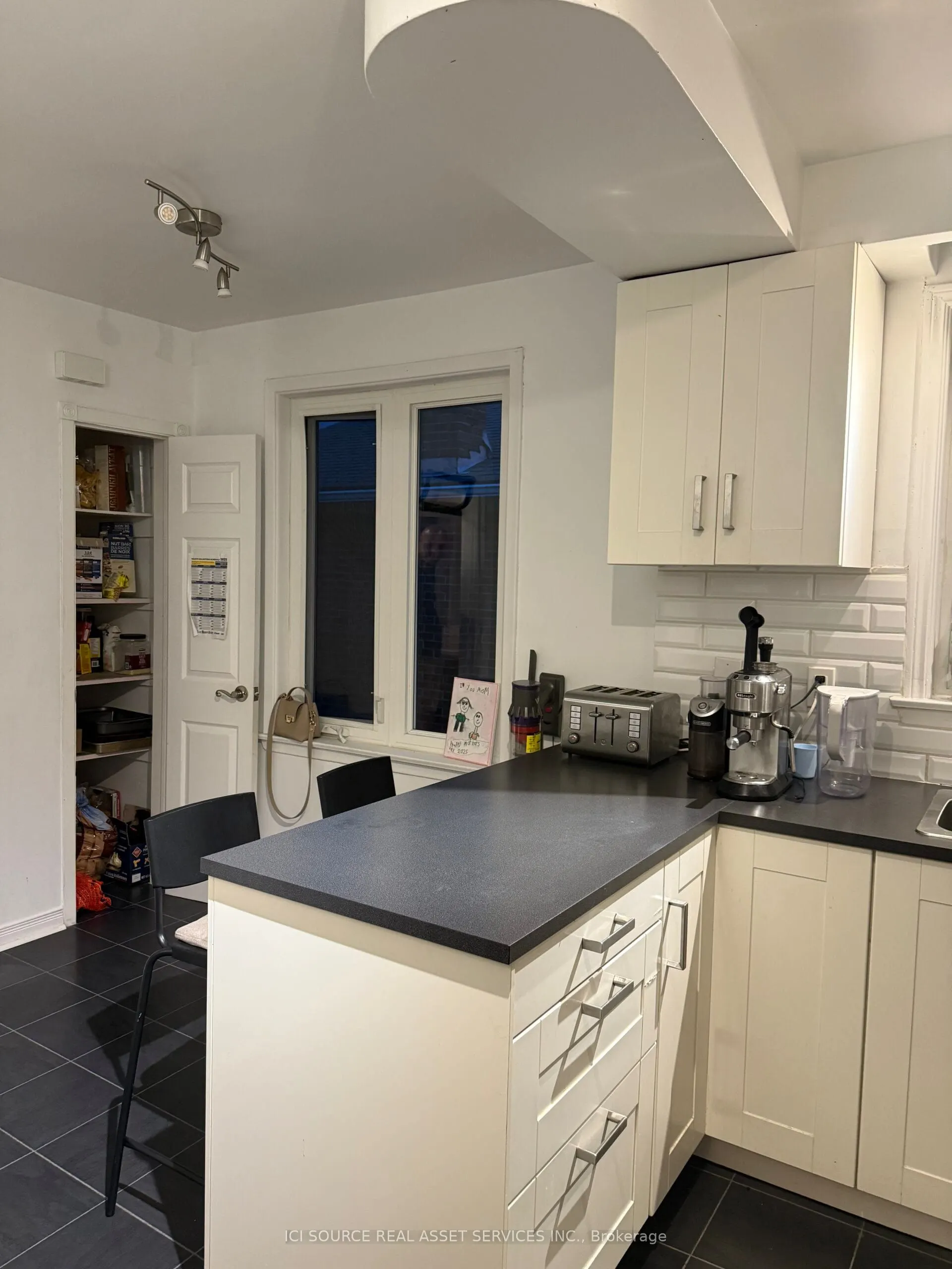 30 Faversham Crescent