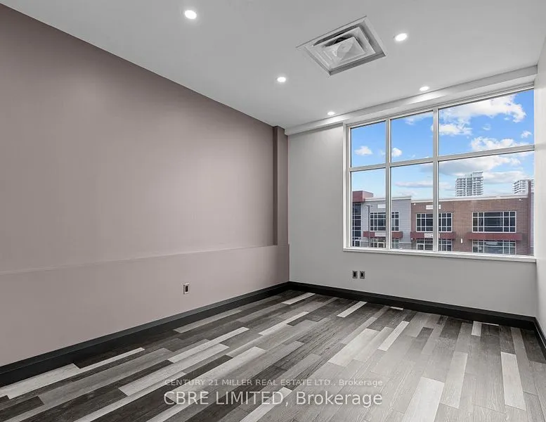 225 SPEERS Road, #10
