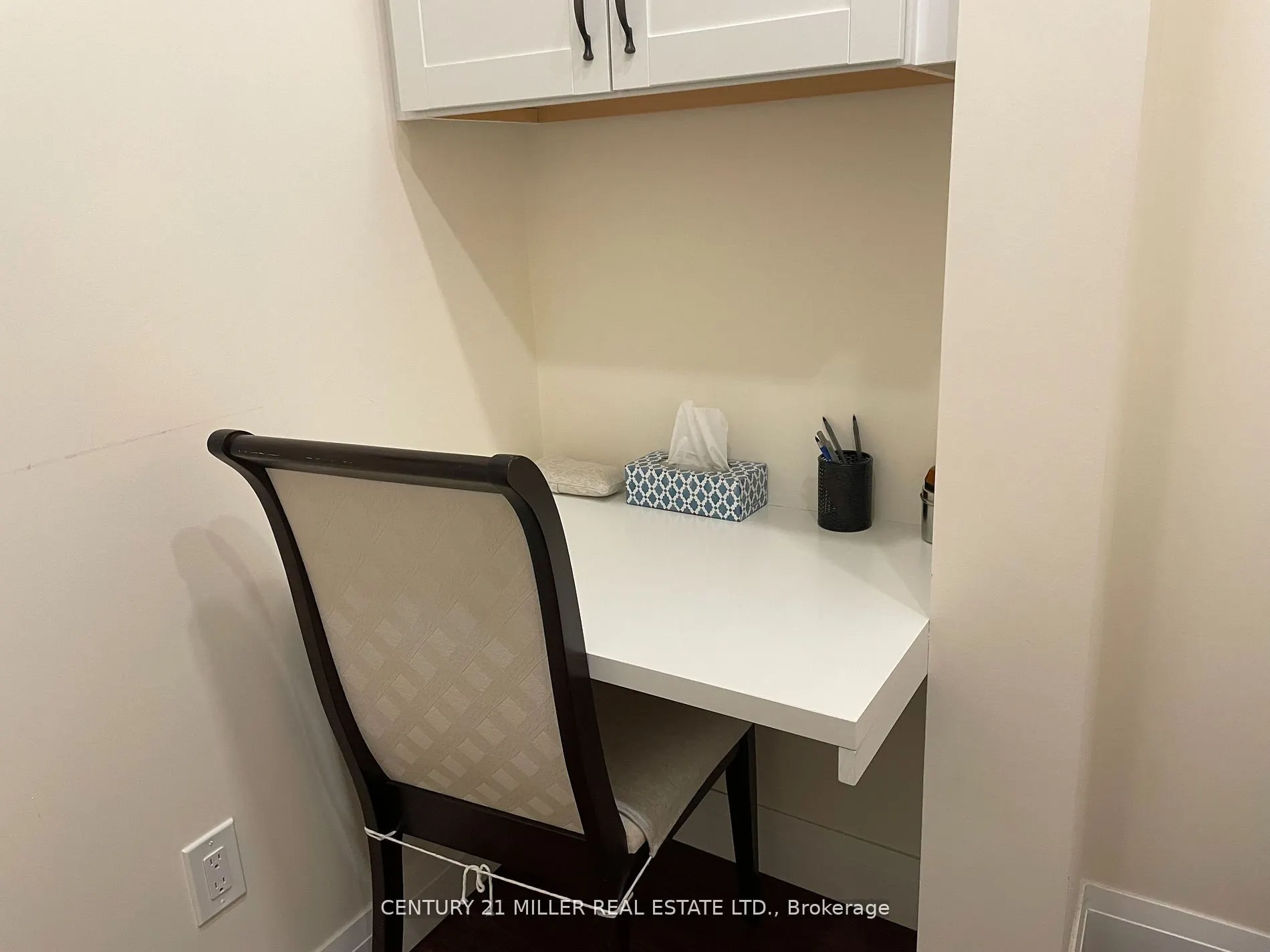 225 SPEERS Road, #10