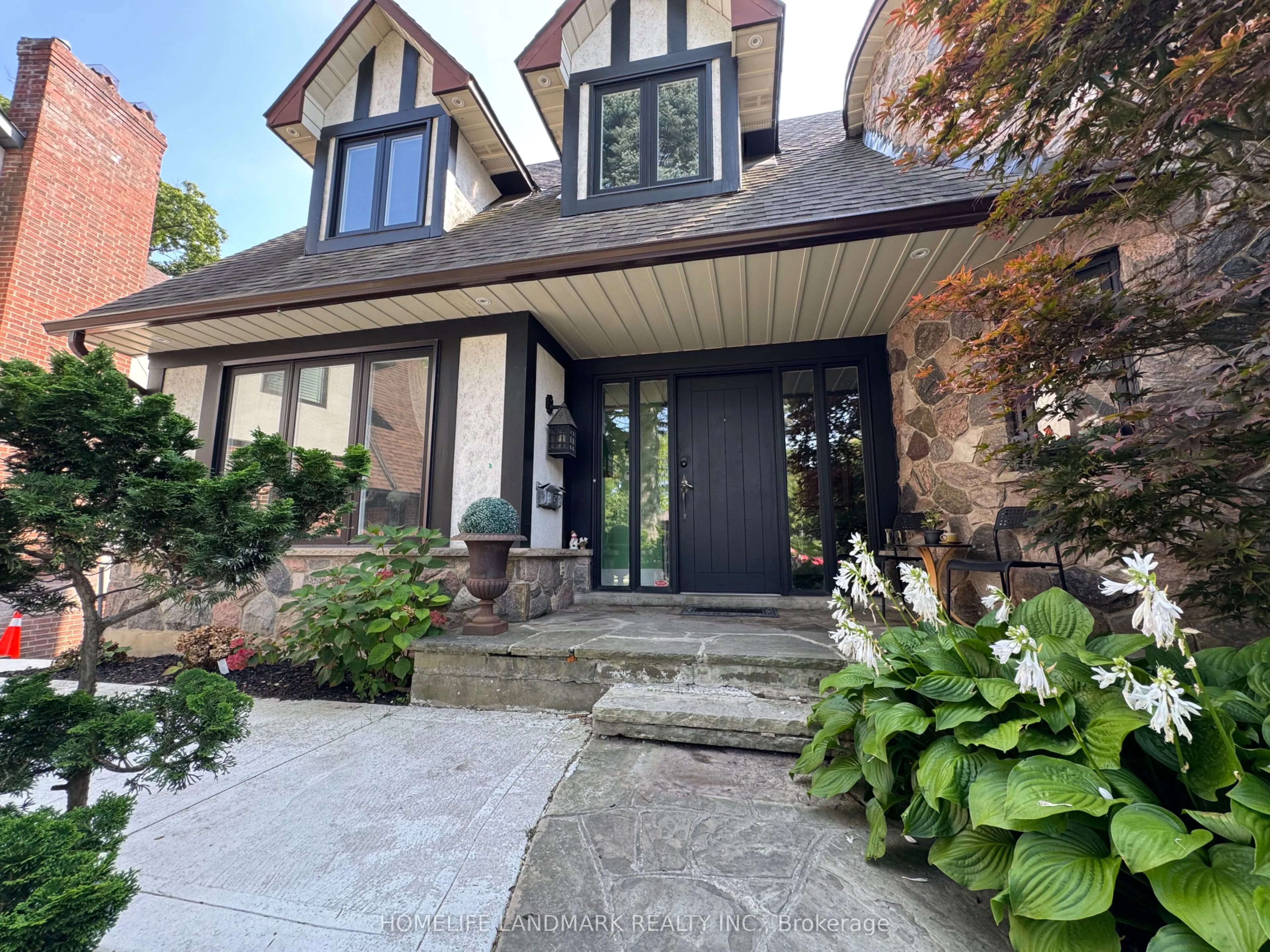 2415 Jarvis Street, #B4