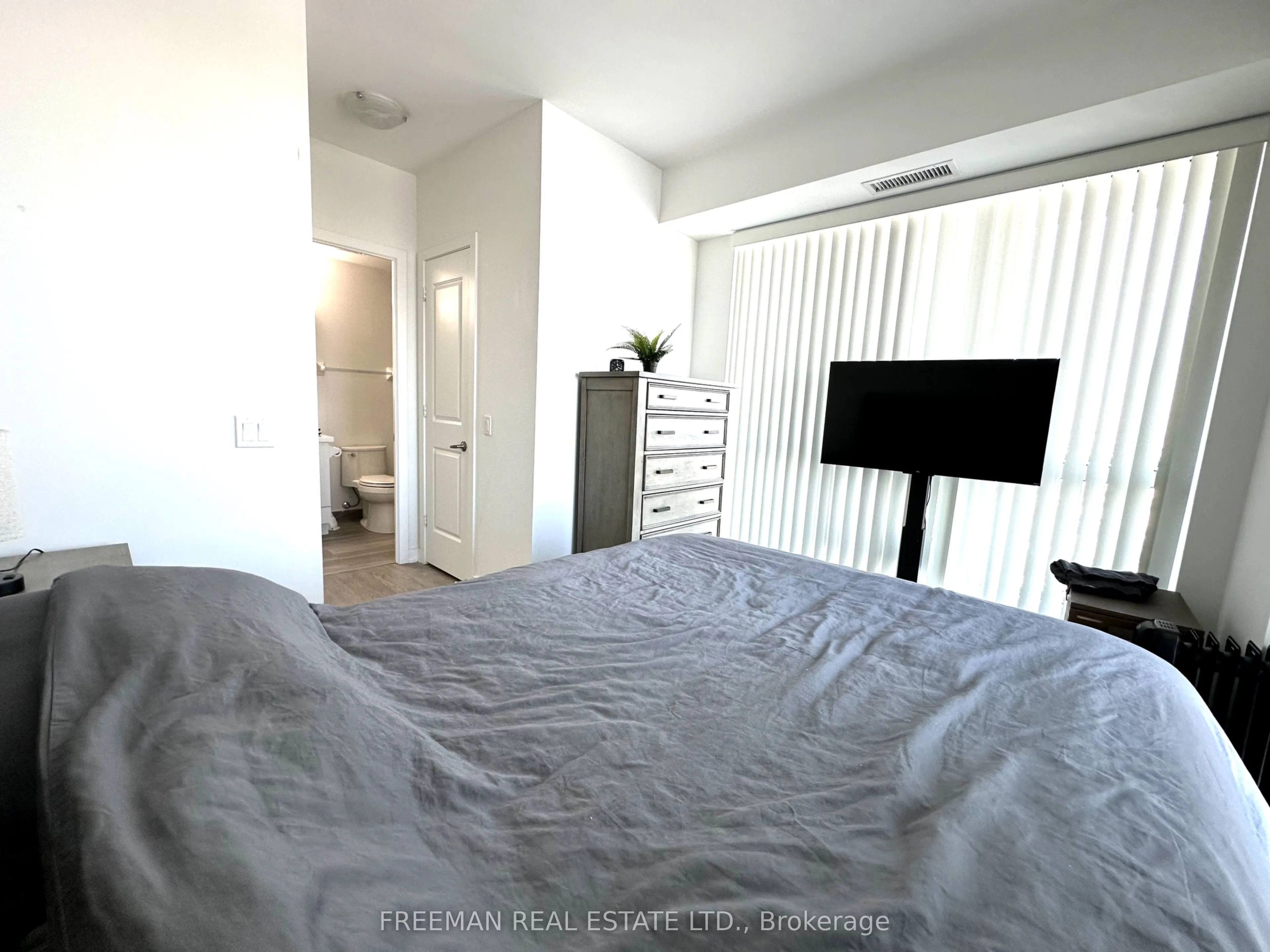 4699 Glen Erin Drive, #1509