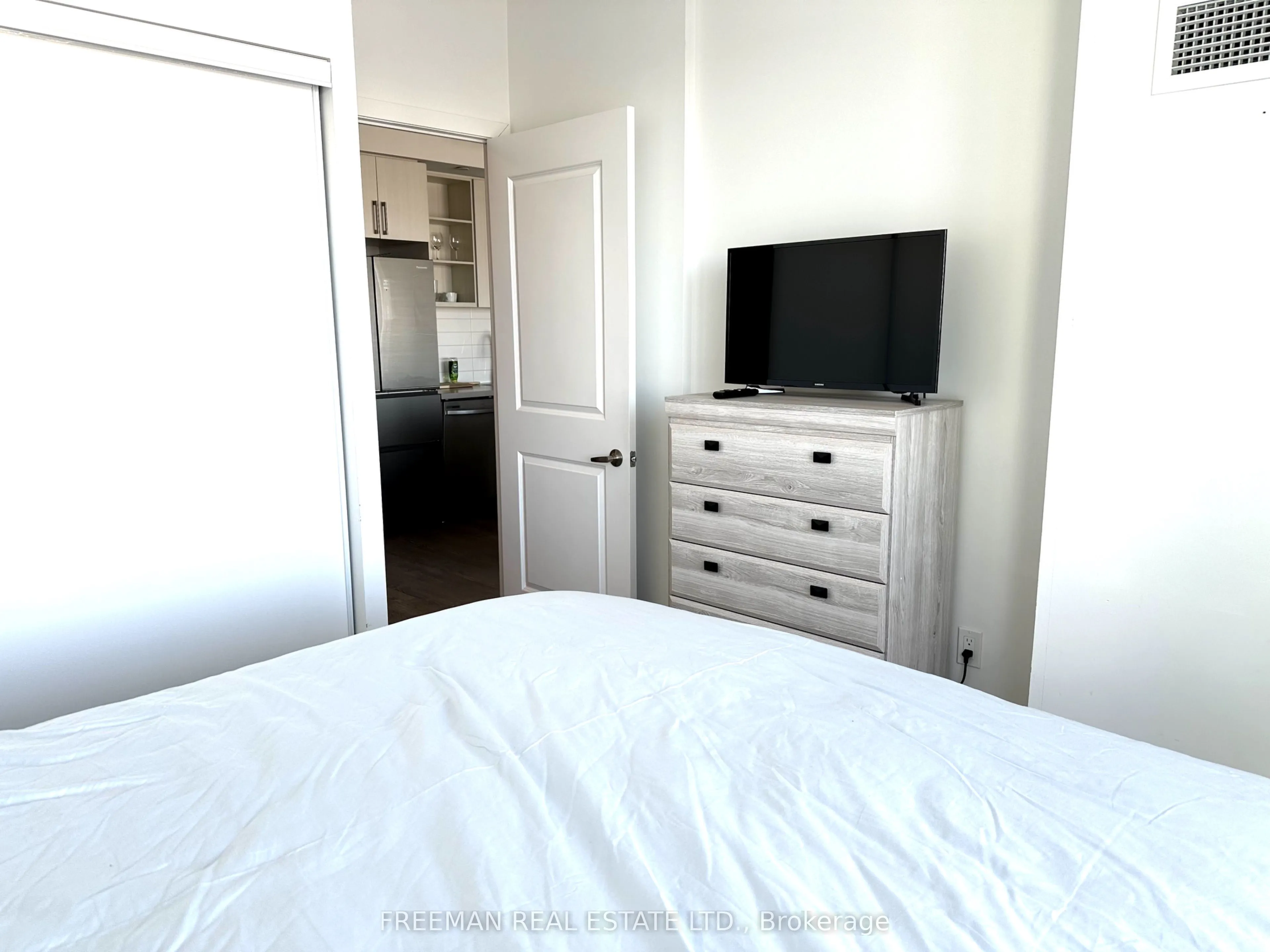 4699 Glen Erin Drive, #1509