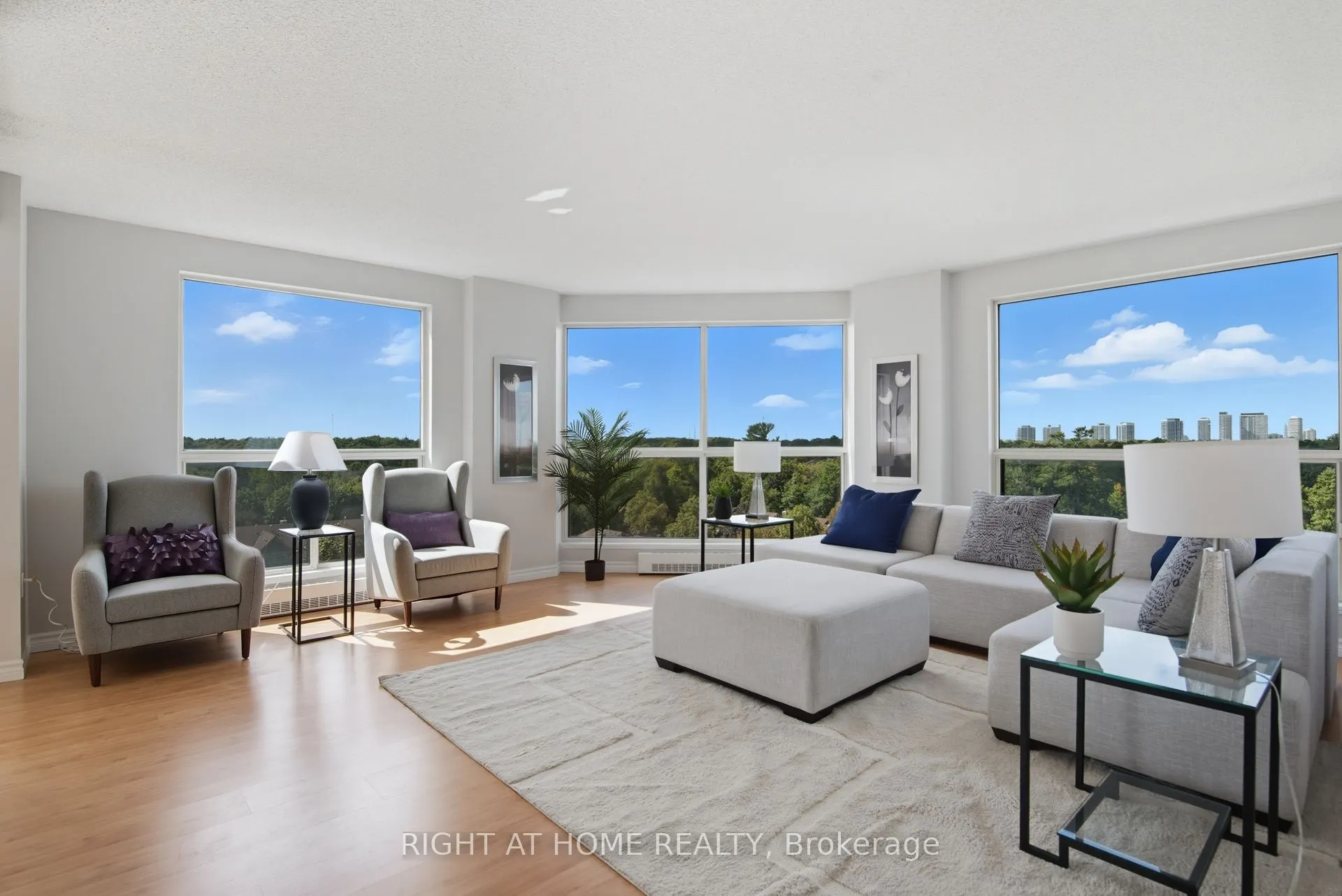 2155 Burnhamthorpe Road W, #909