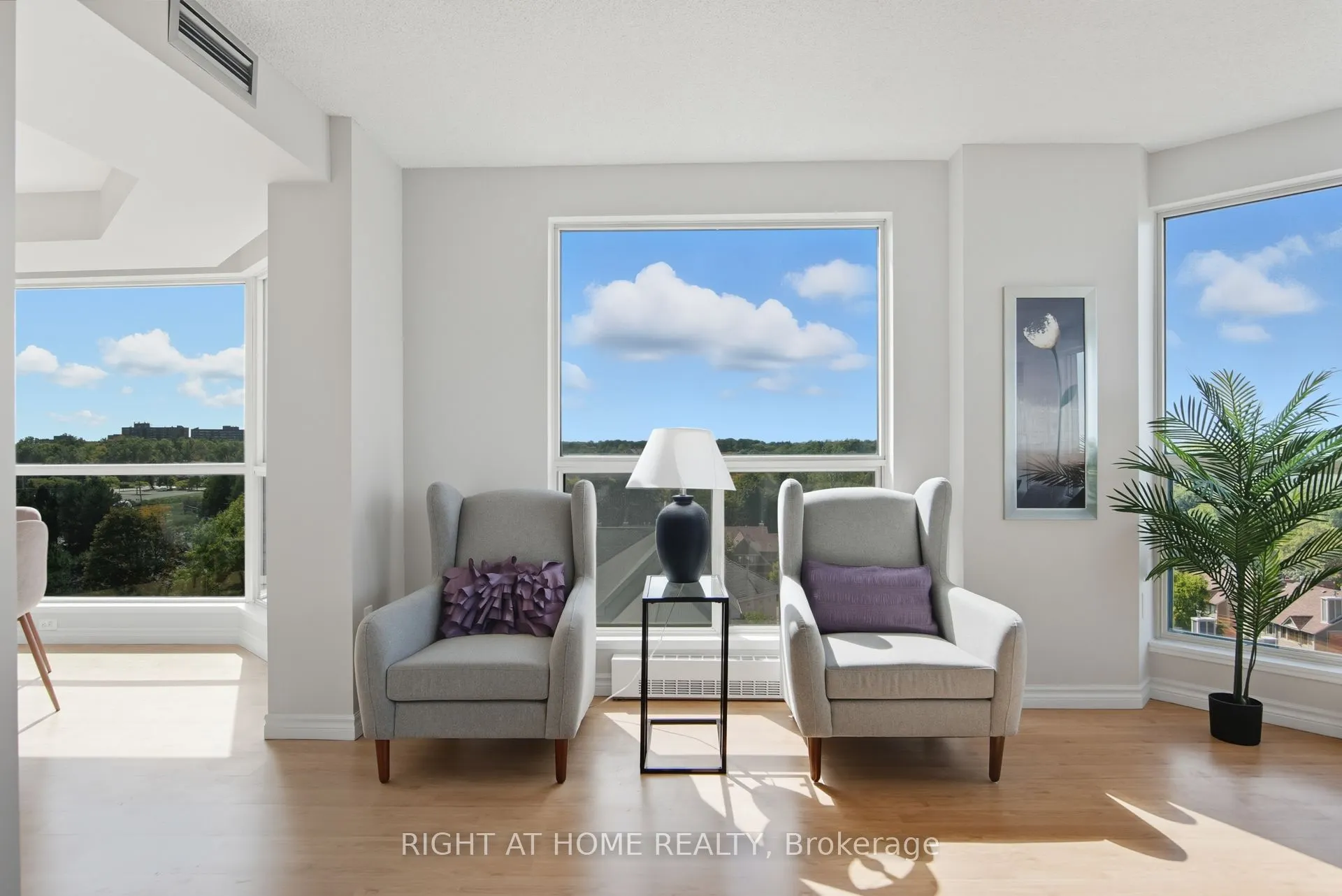 2155 Burnhamthorpe Road W, #909