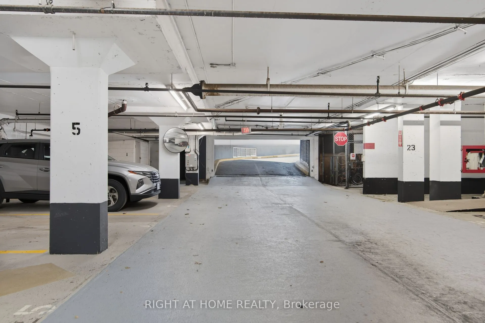 2155 Burnhamthorpe Road W, #909