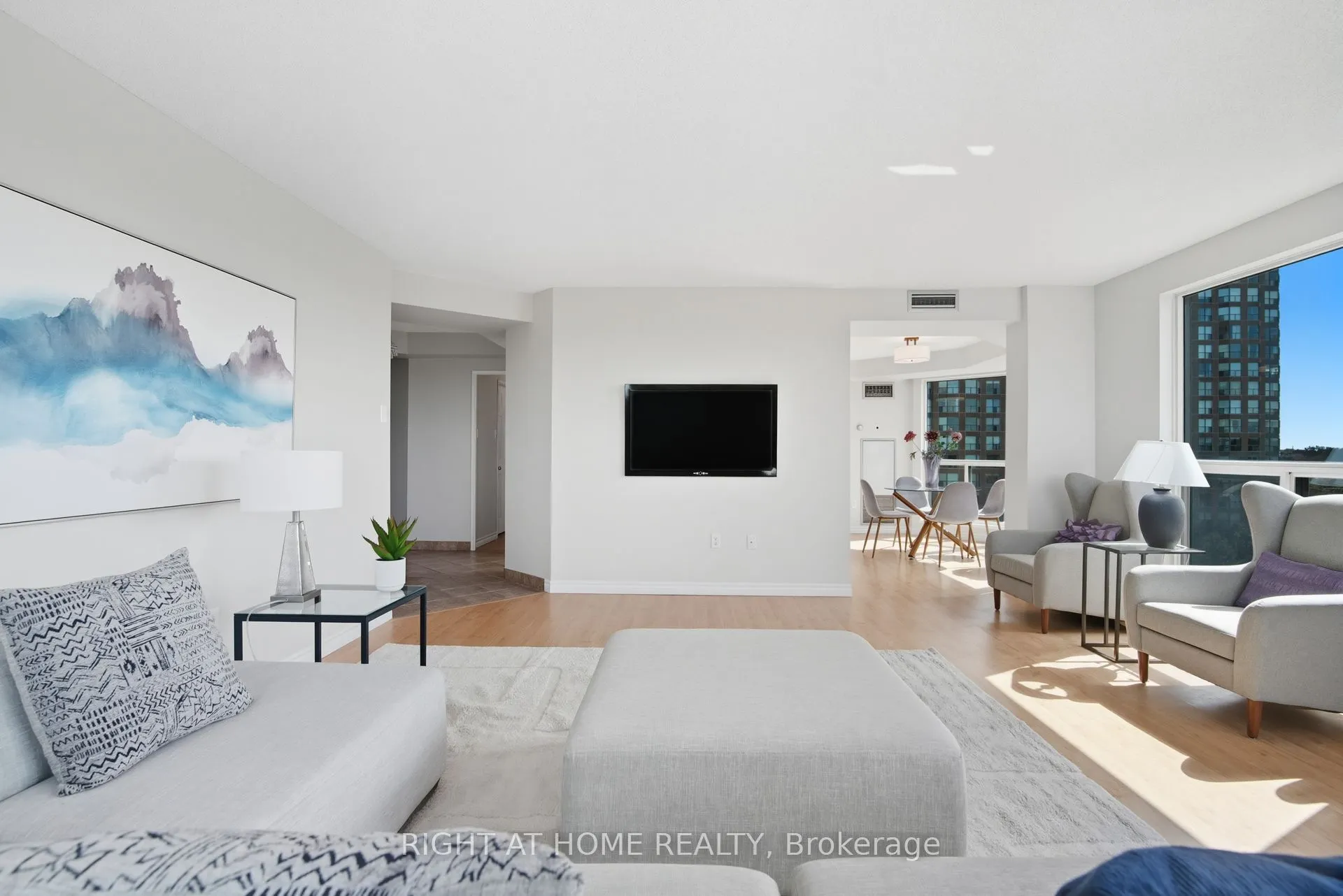2155 Burnhamthorpe Road W, #909