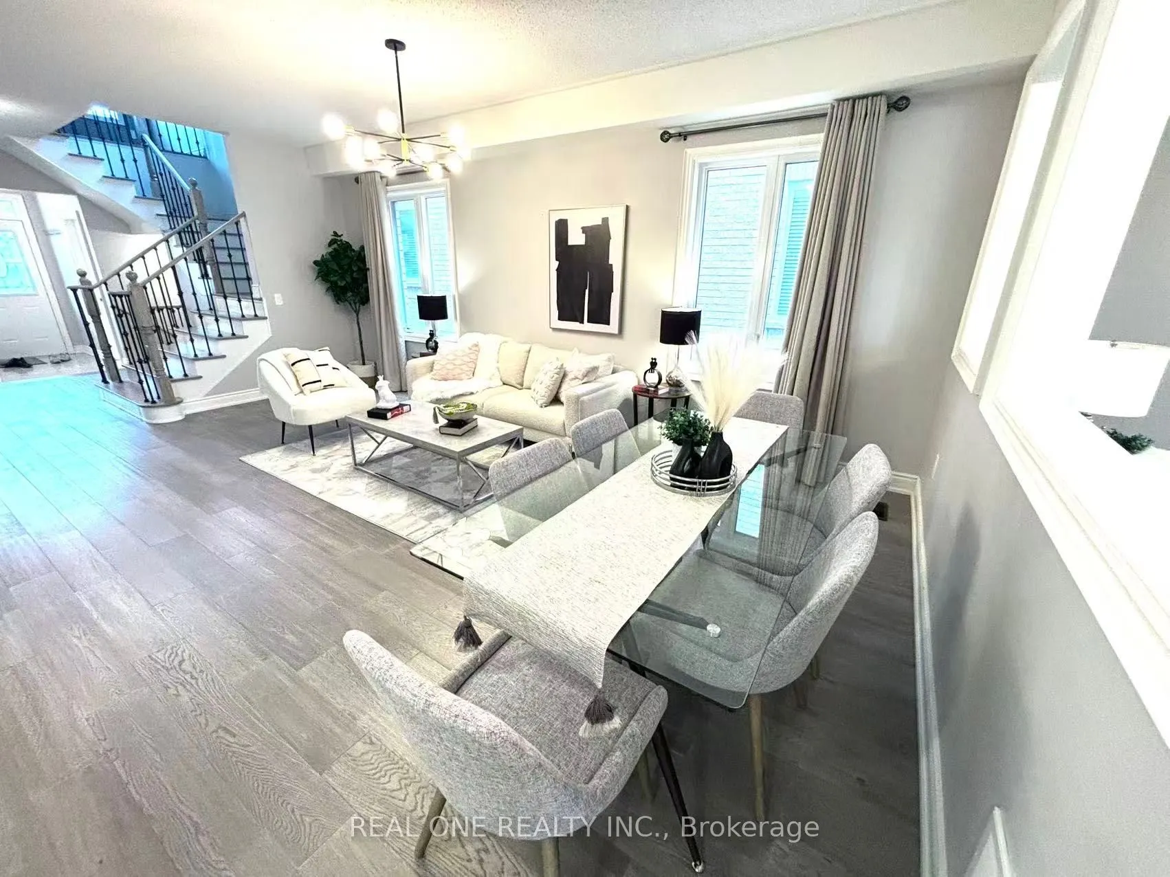 1543 Leger Way