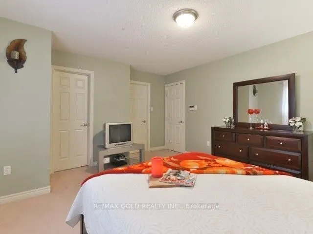 49 Pergola Way