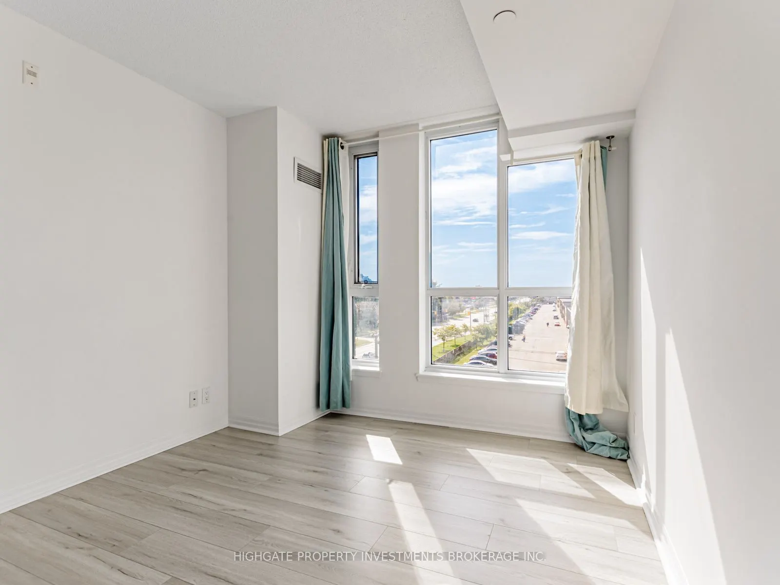 80 Esther Lorrie Drive, #512