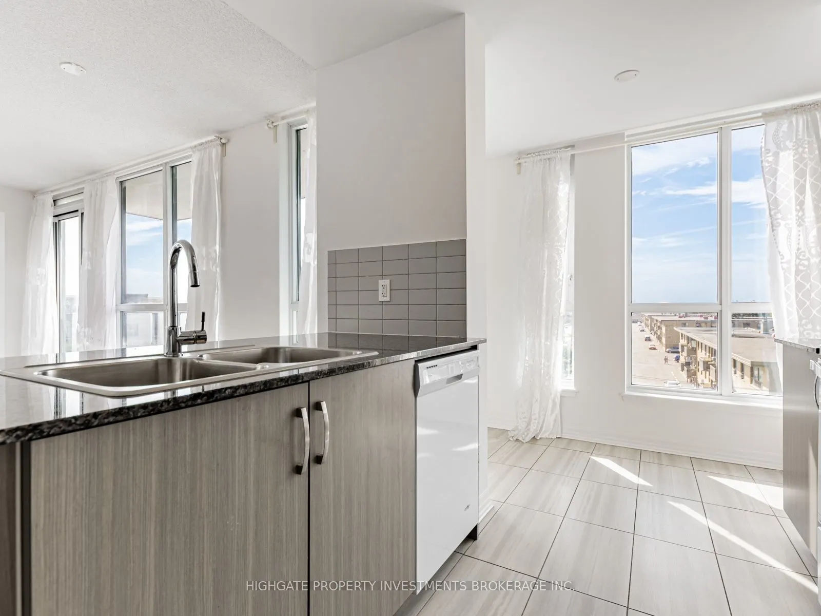 80 Esther Lorrie Drive, #512
