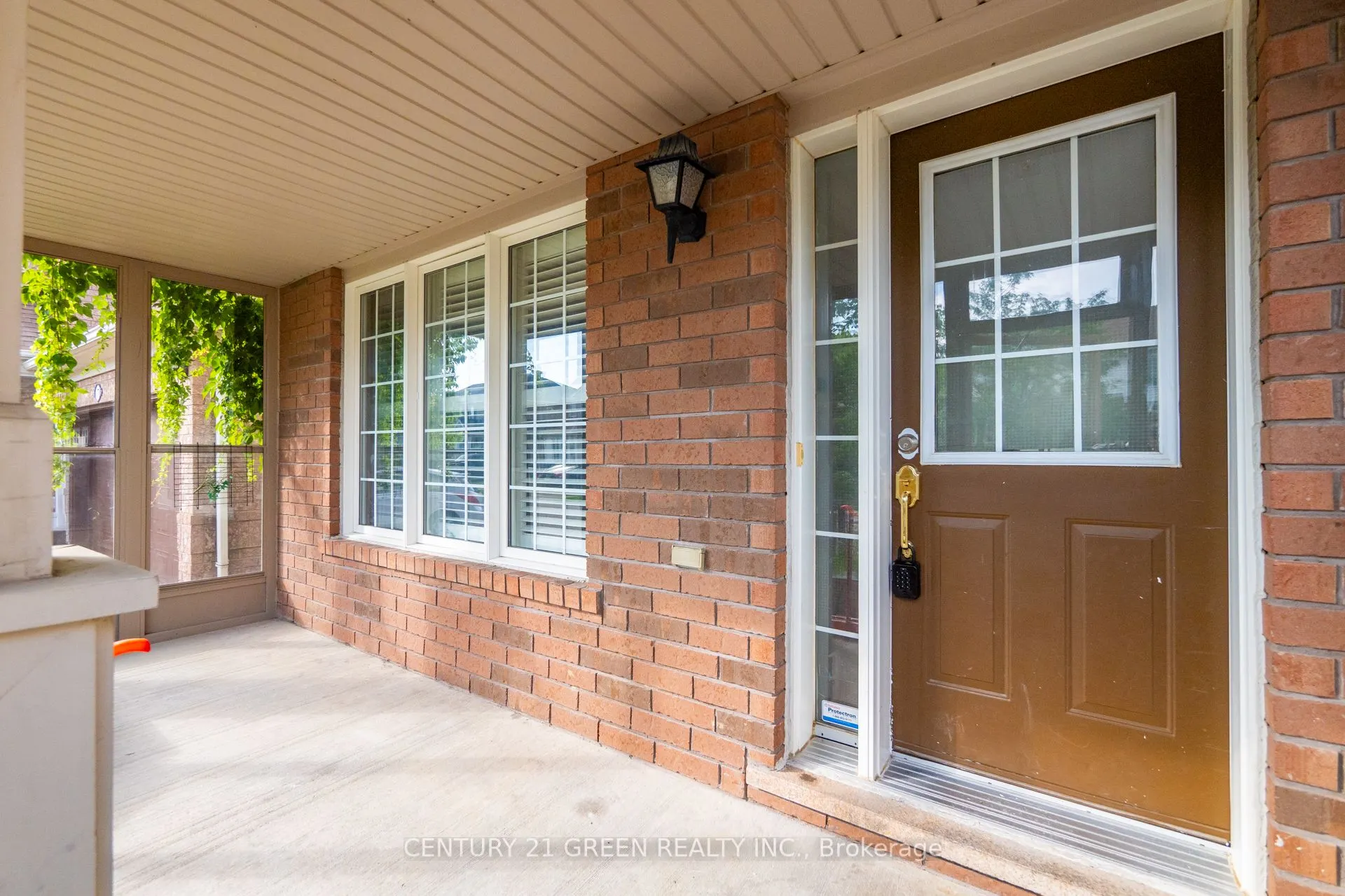 9 Mortimer Drive