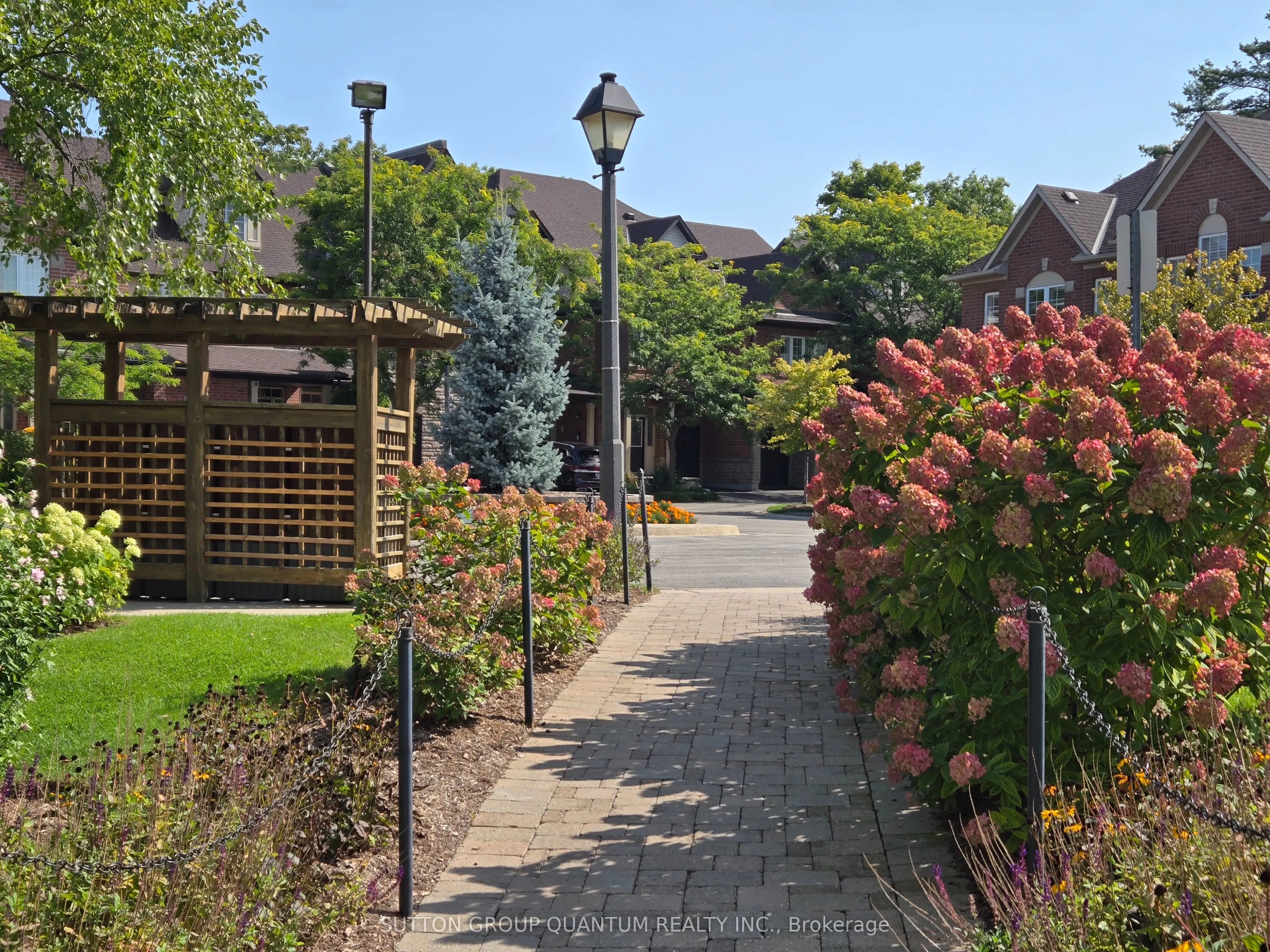300 Ravineview Way, #33