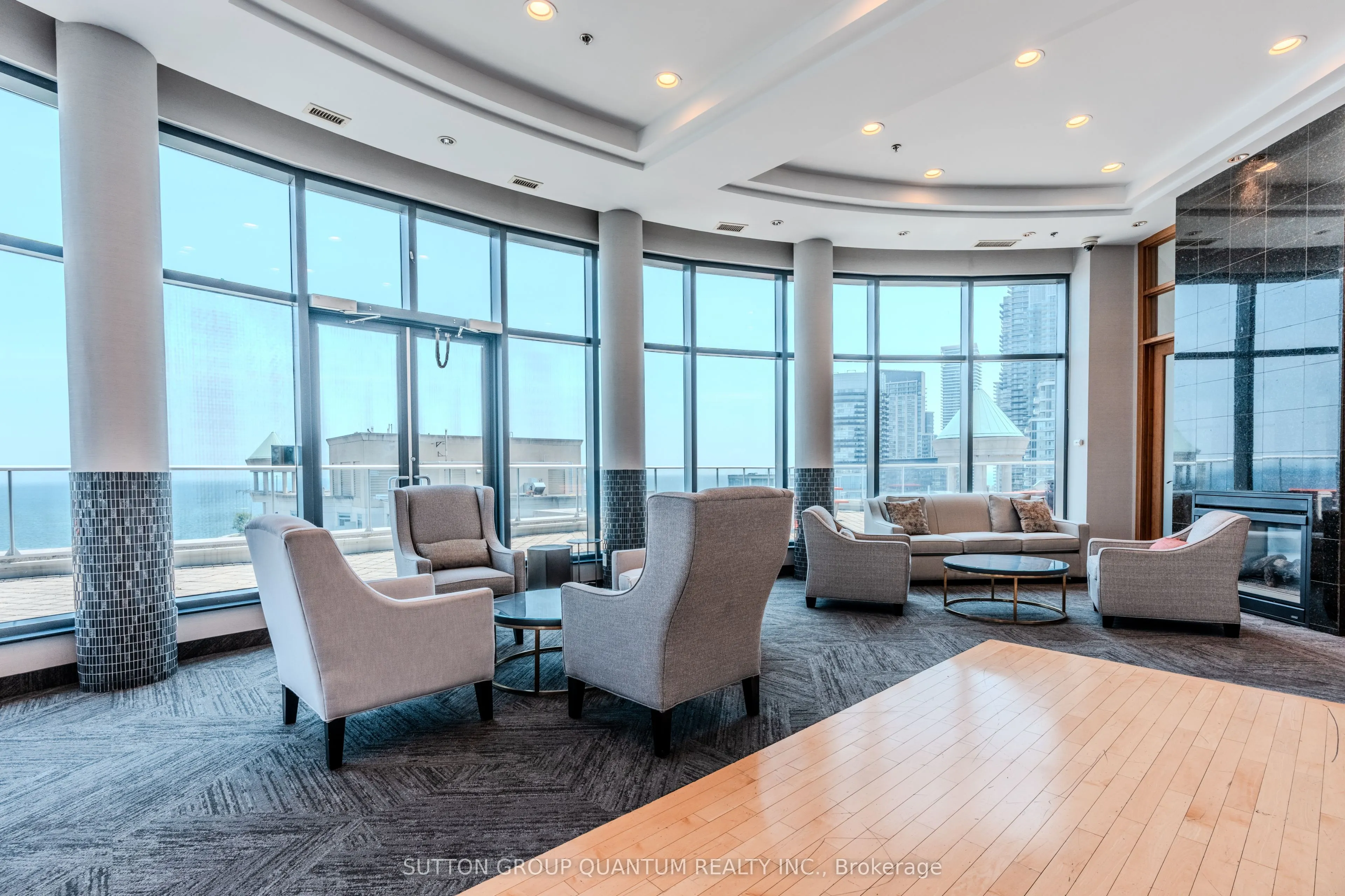 2087 Lake Shore Boulevard W, #706