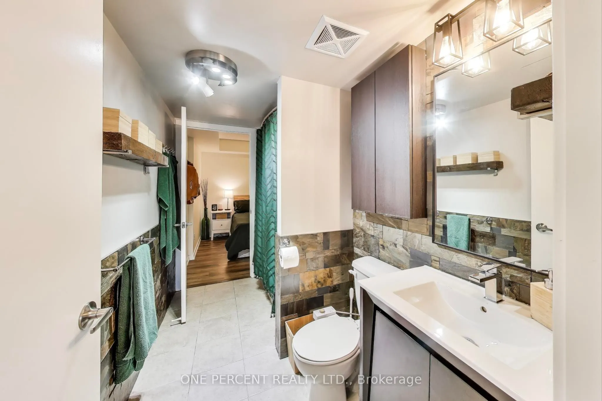 38 Joe Shuster Way, #723