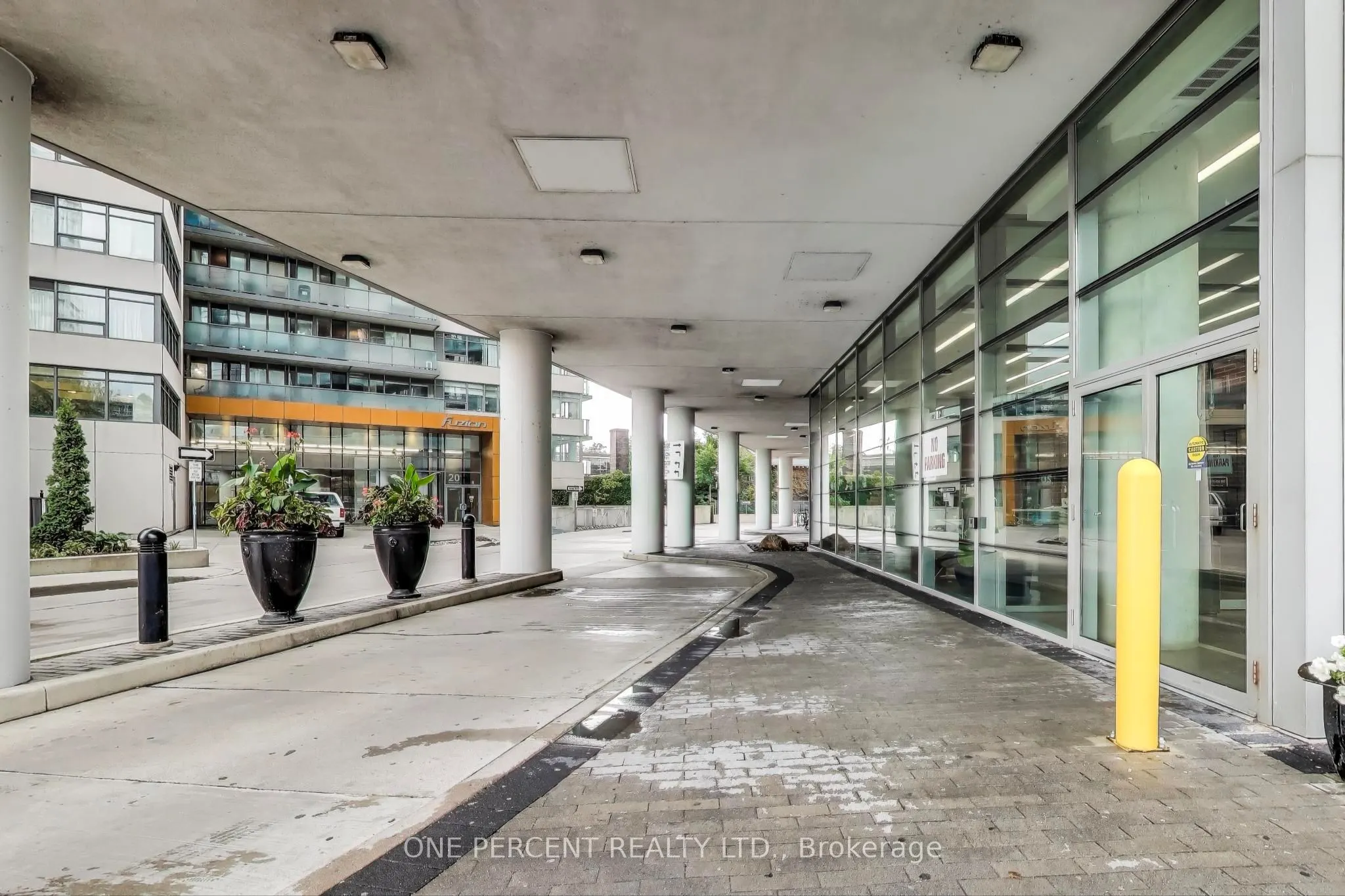 38 Joe Shuster Way, #723