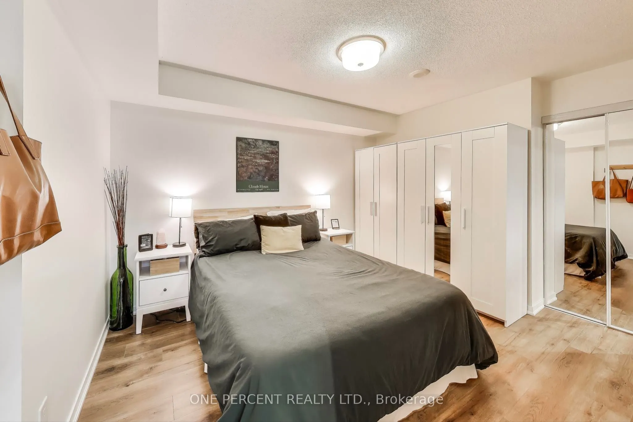 38 Joe Shuster Way, #723