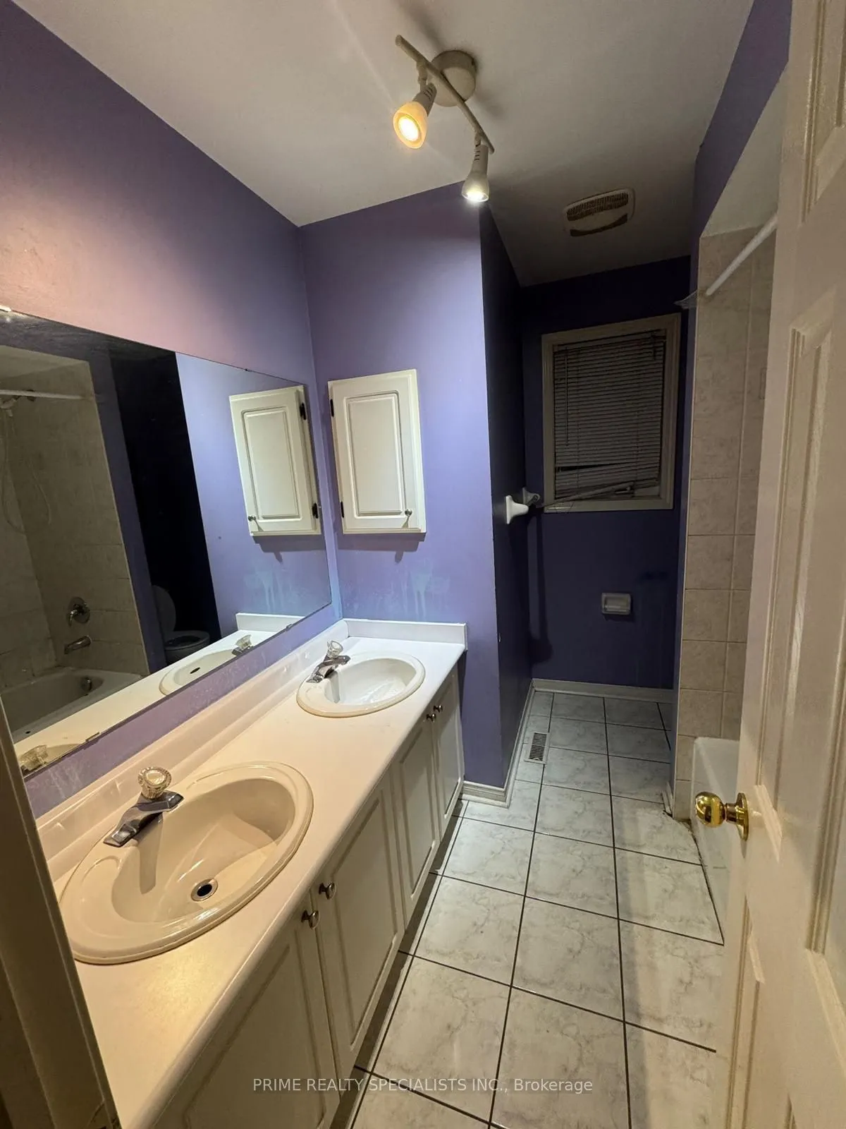 122 Olympia Crescent