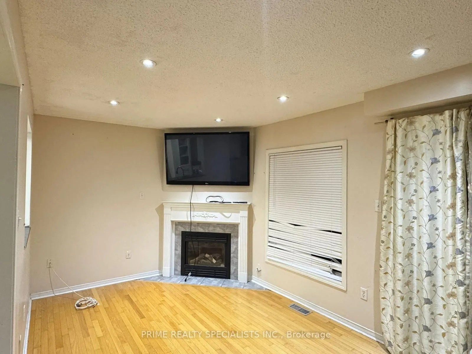 122 Olympia Crescent