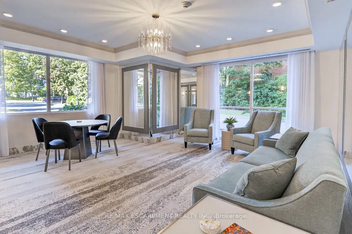 2210 Lakeshore Road, #203