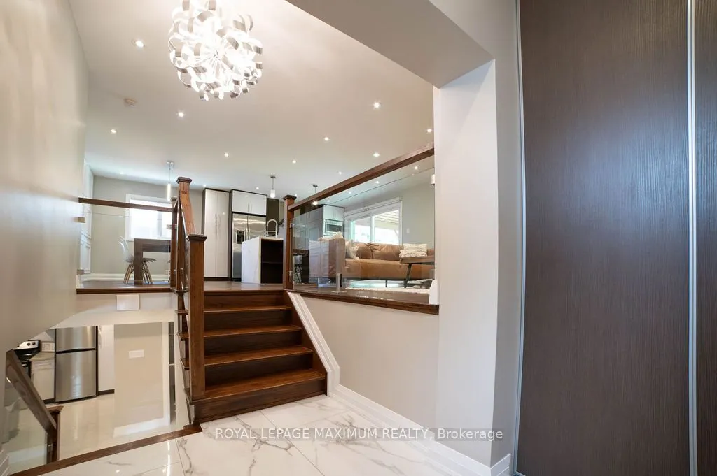 76 Langholm Drive