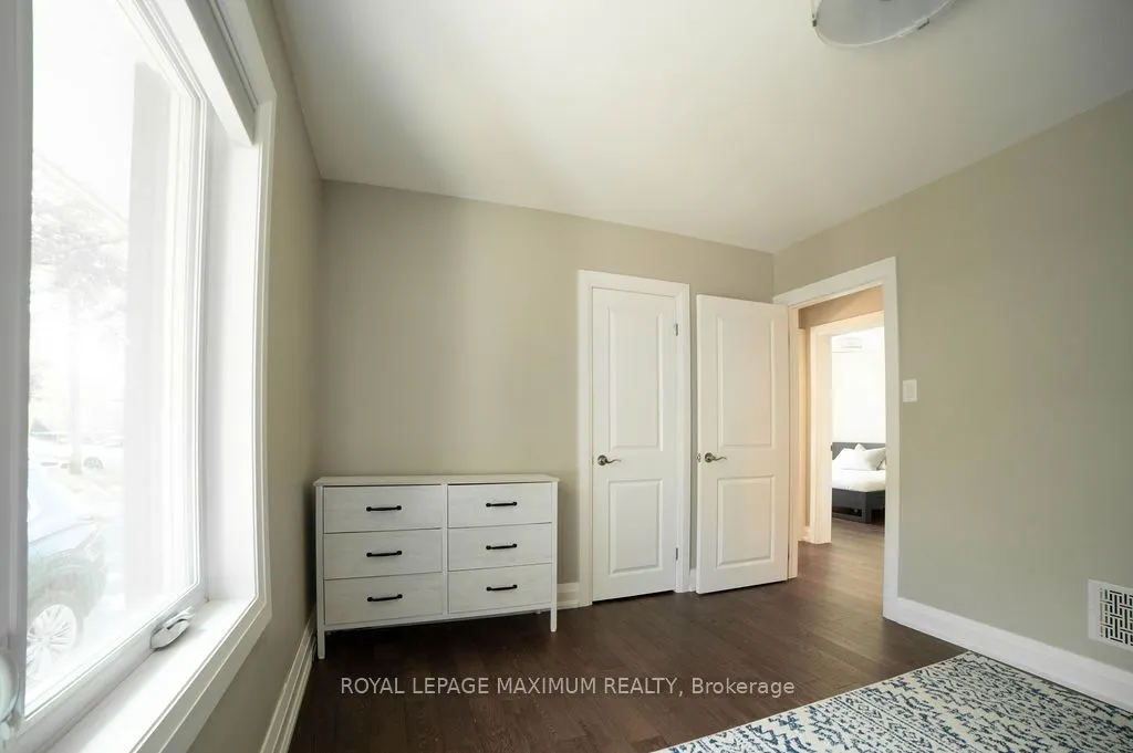 76 Langholm Drive
