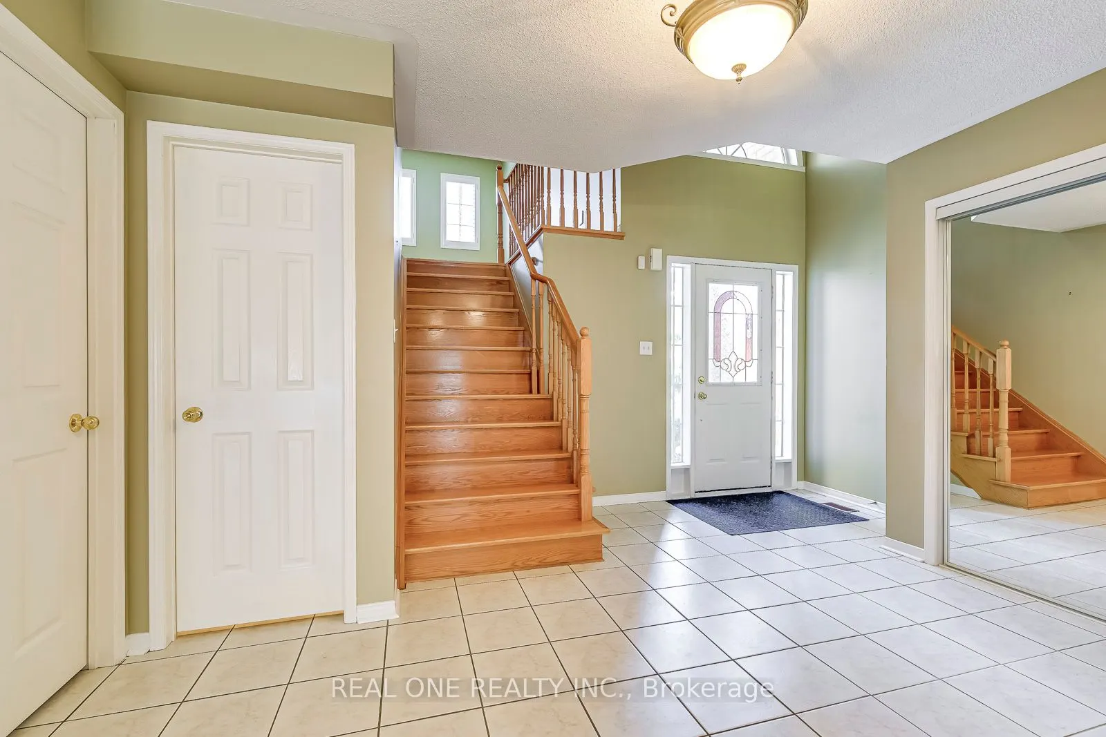 3857 Ridgepoint Way