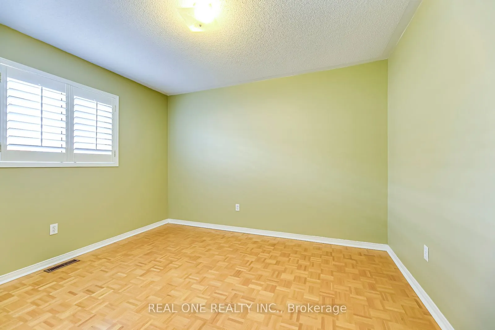 3857 Ridgepoint Way