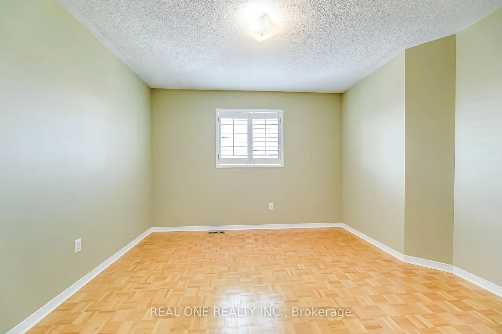 3857 Ridgepoint Way