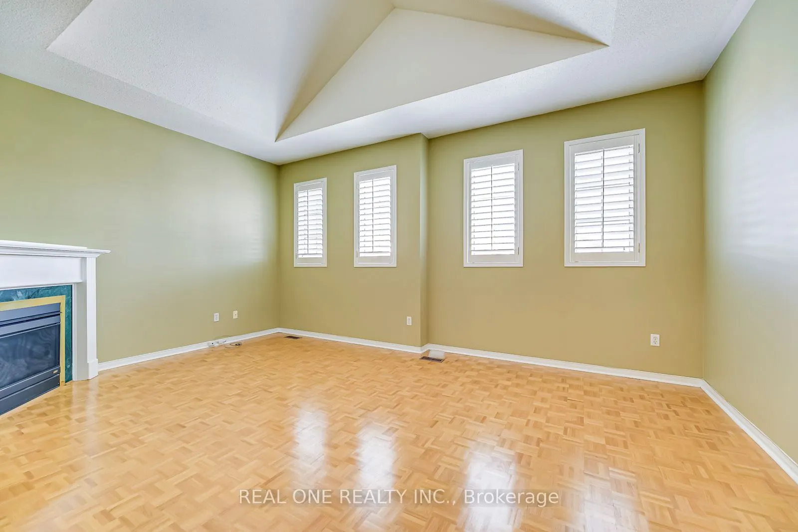 3857 Ridgepoint Way