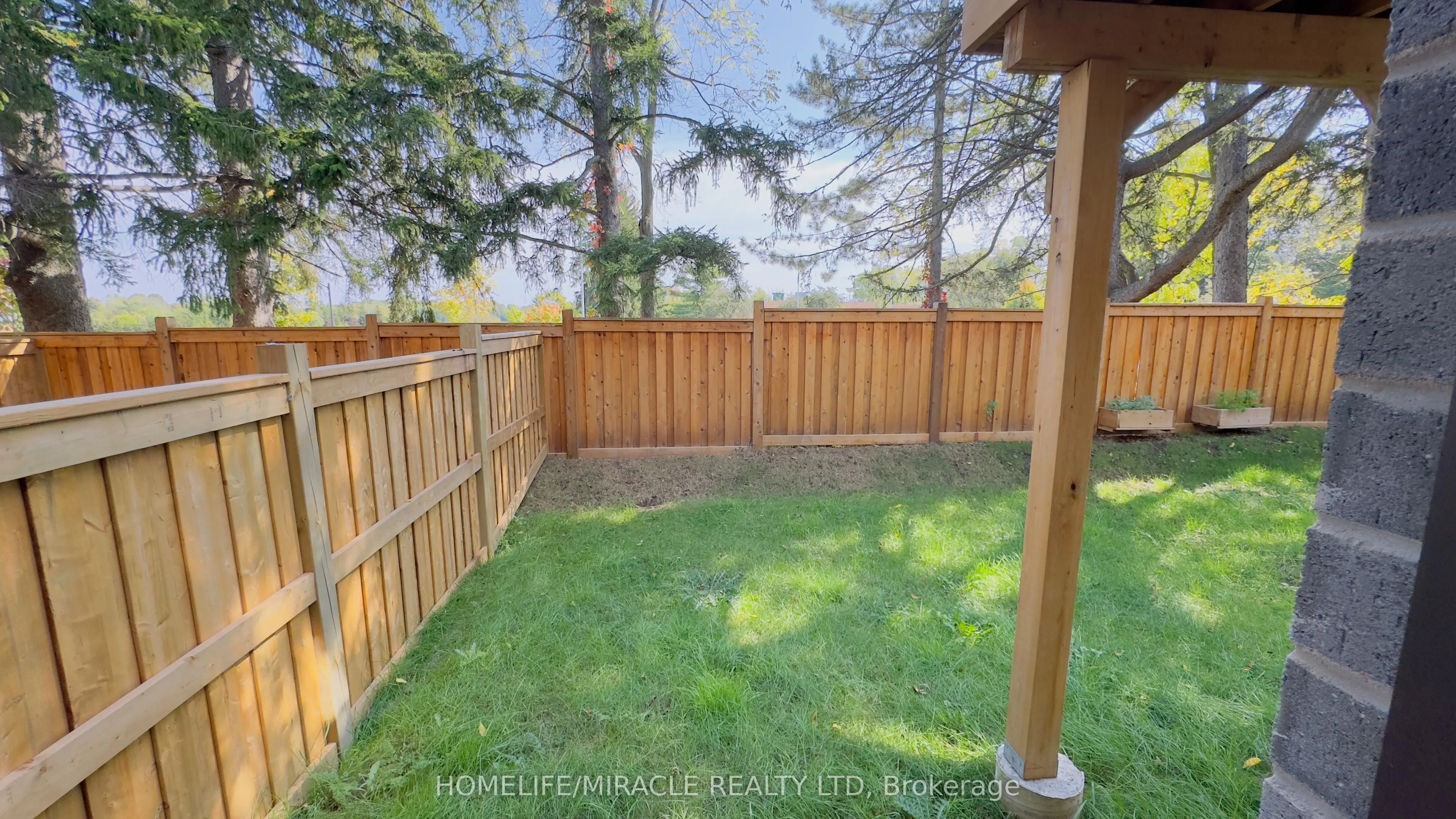 9 Briar Court