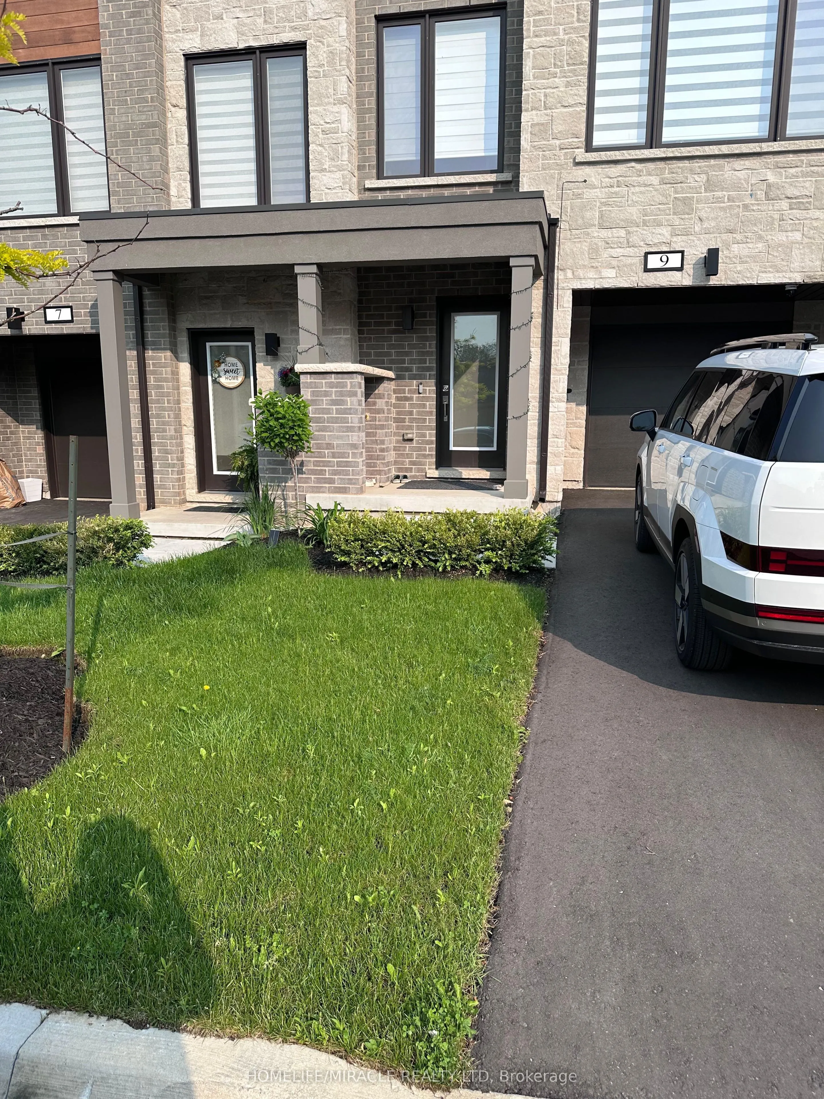 9 Briar Court
