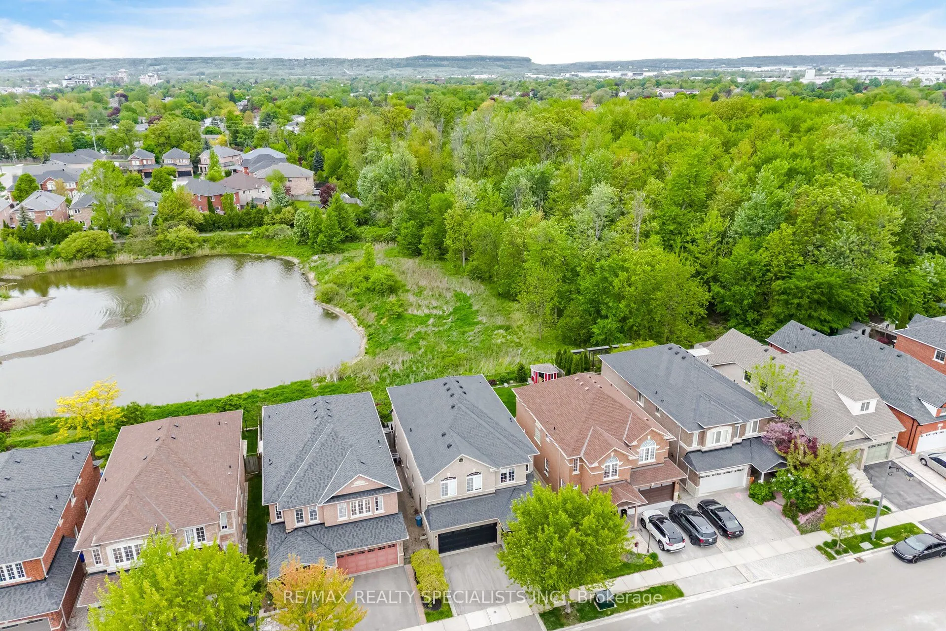 74 Robarts Drive