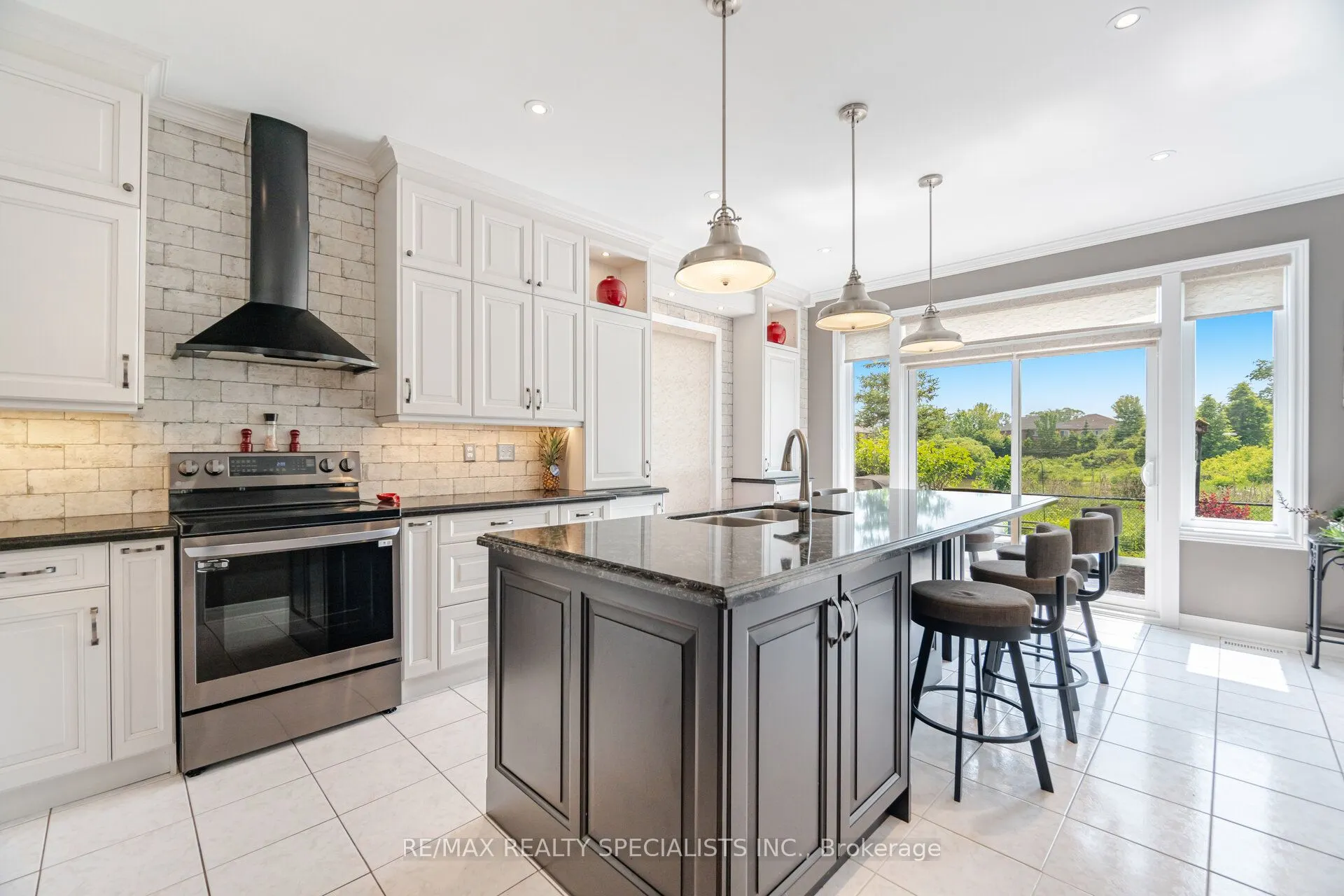 74 Robarts Drive
