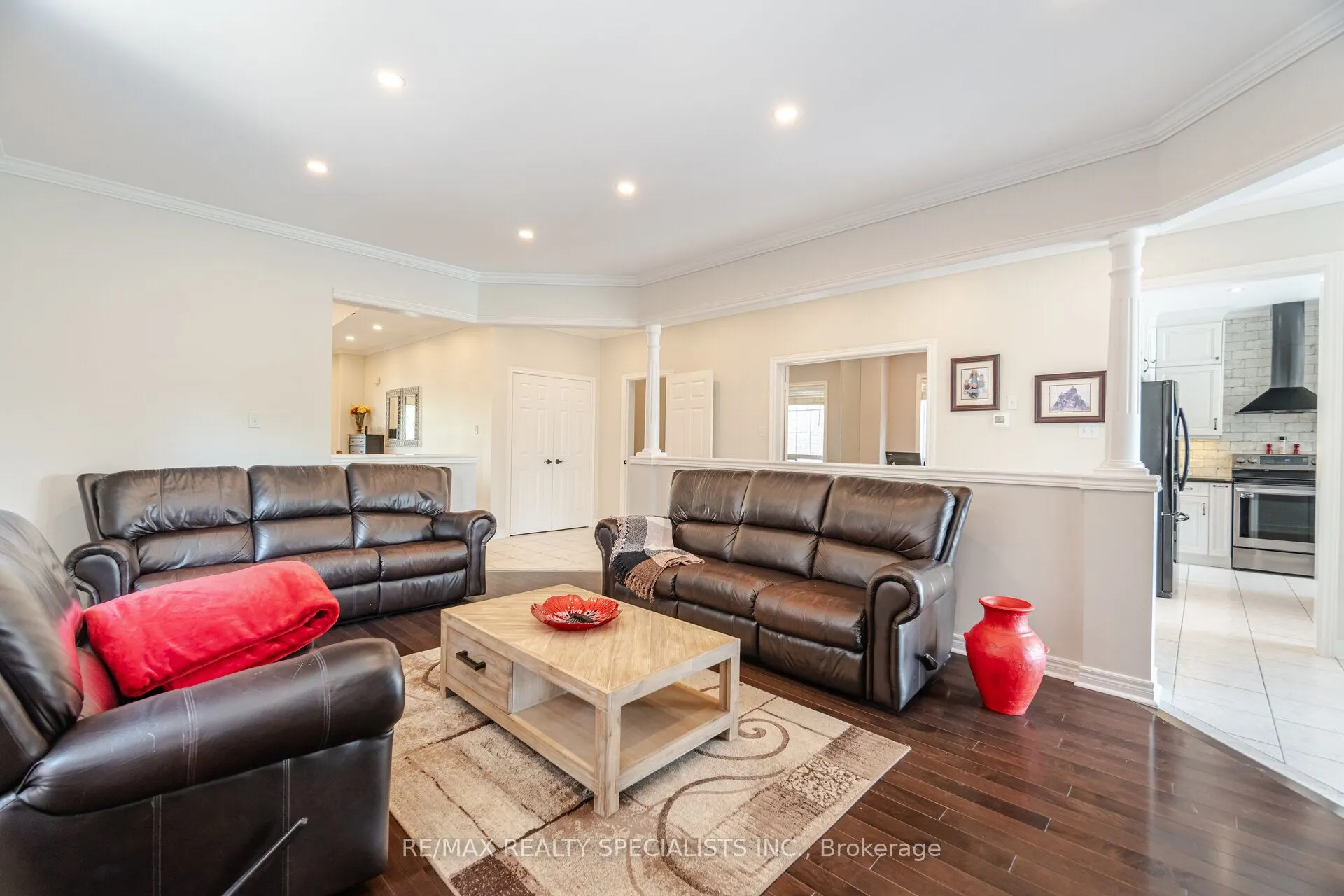 74 Robarts Drive