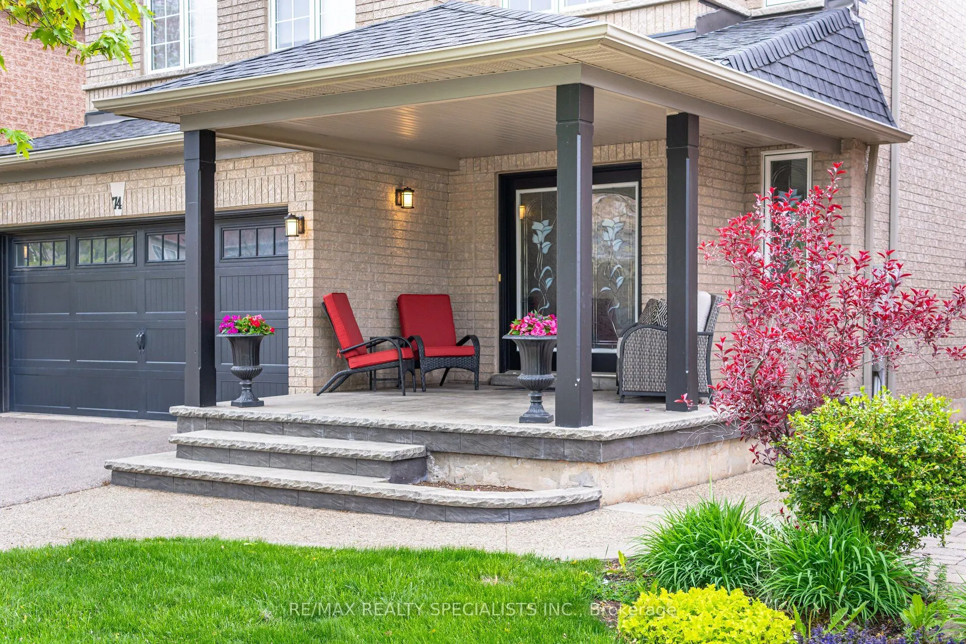 74 Robarts Drive