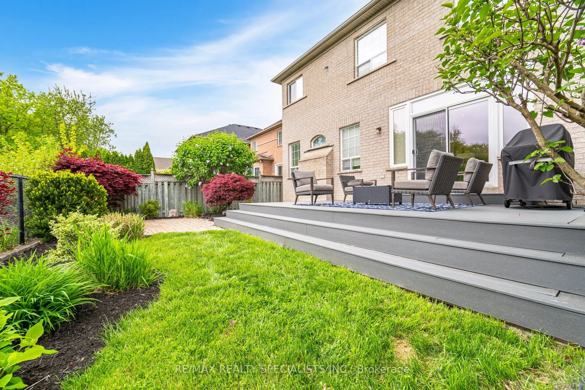 74 Robarts Drive