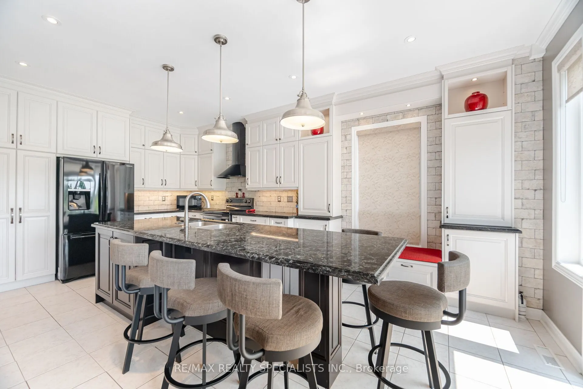 74 Robarts Drive