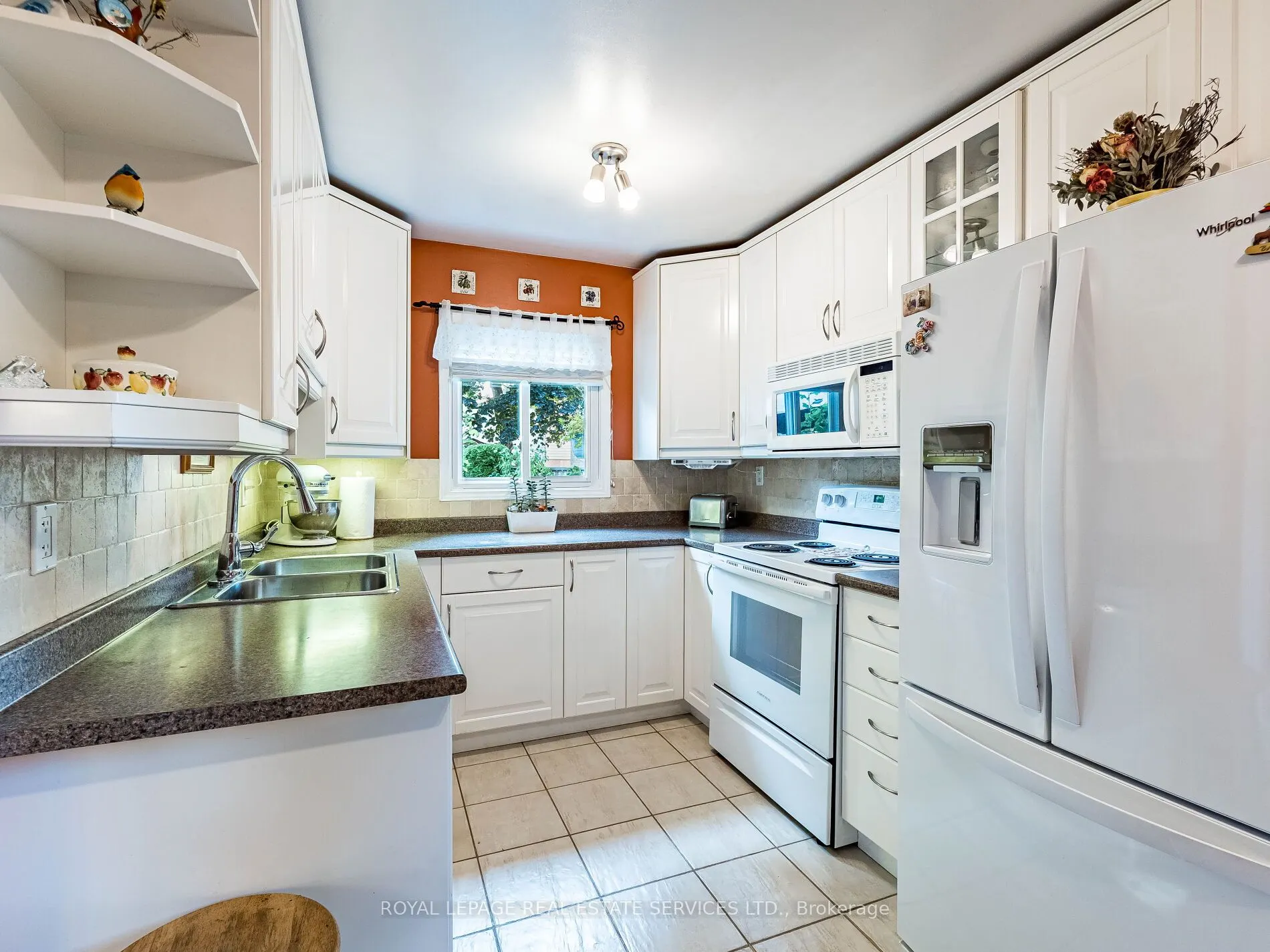 77 Martindale Crescent