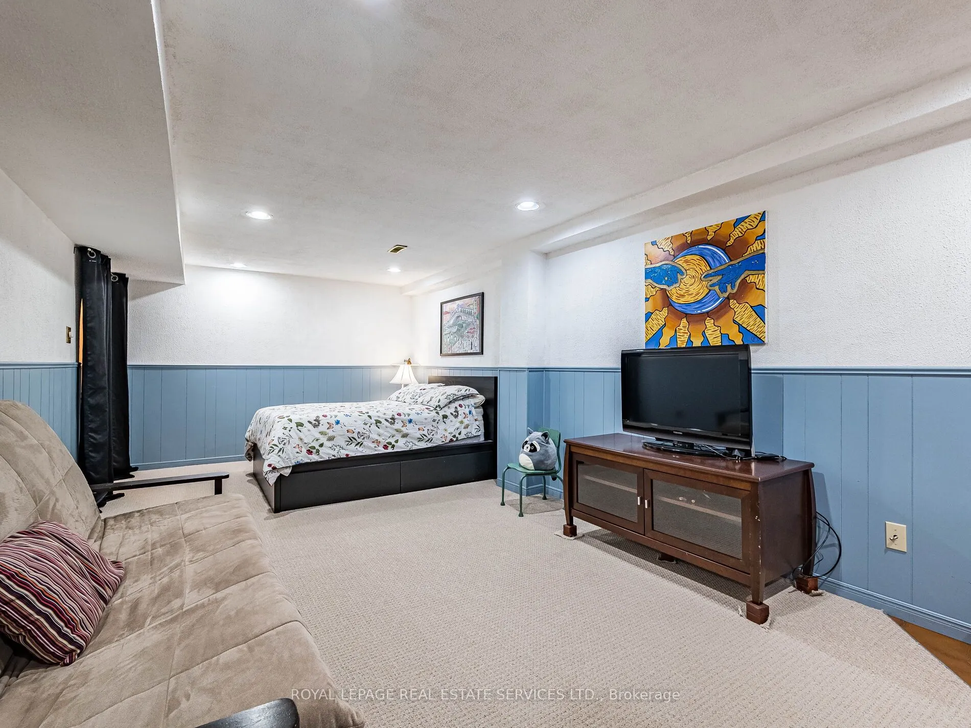 77 Martindale Crescent