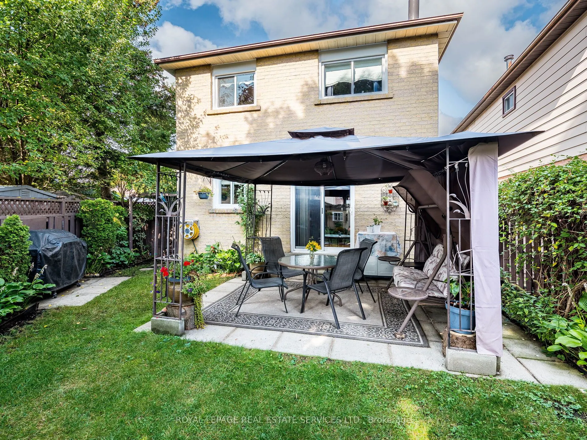 77 Martindale Crescent